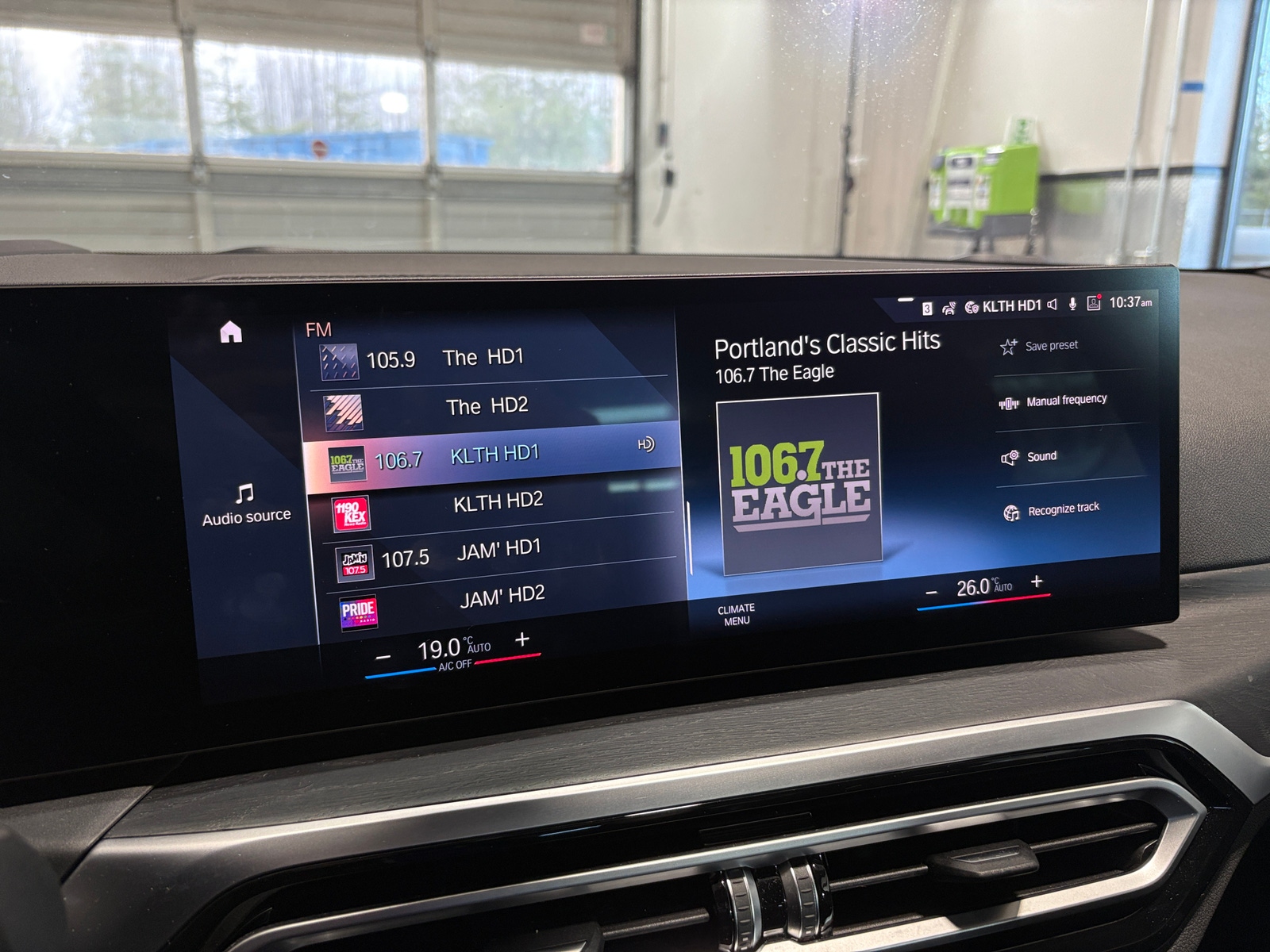 Thumbnail: 2023 BMW 3 Series - 3