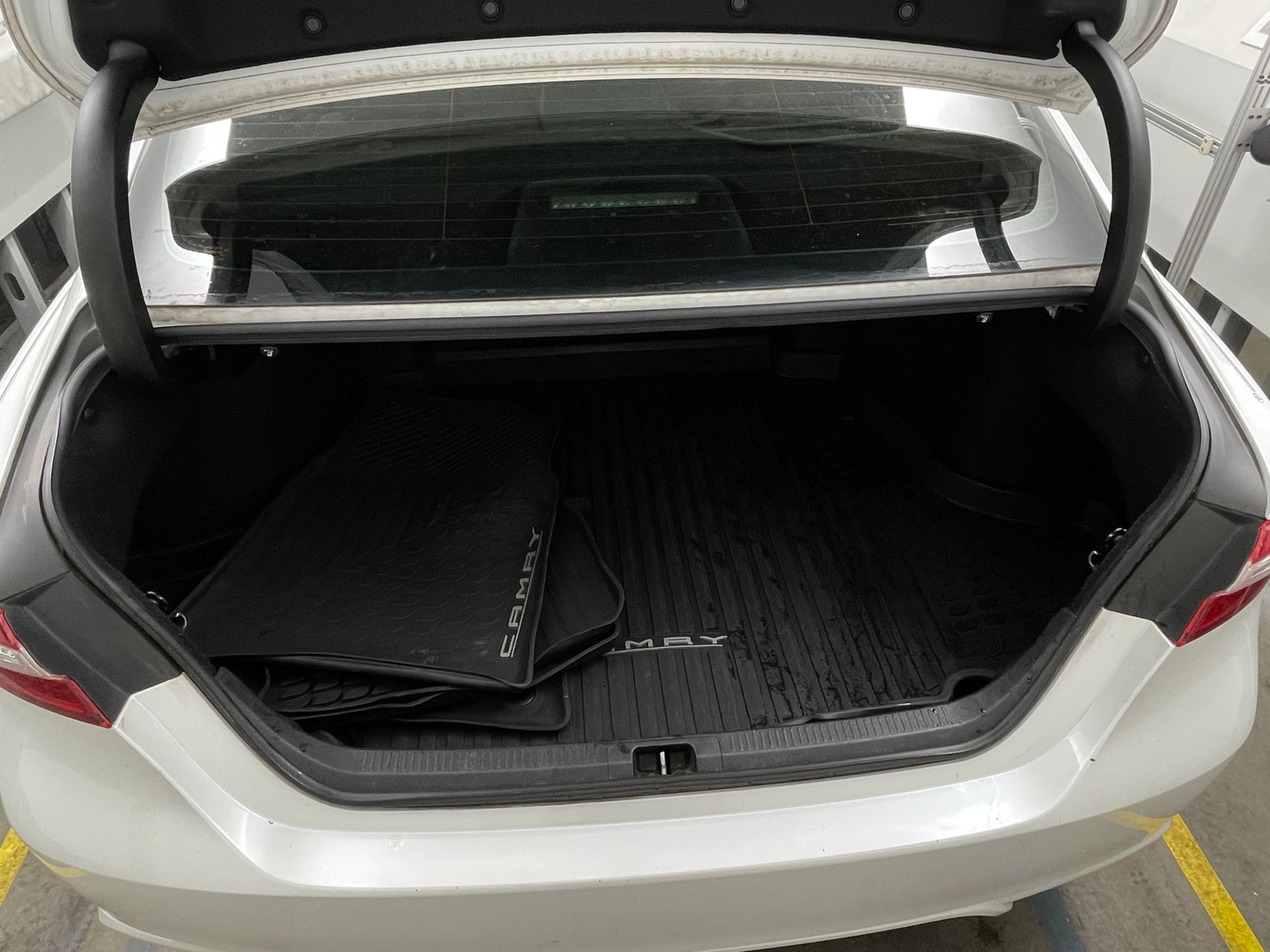 Thumbnail: 2019 Toyota Camry - 6