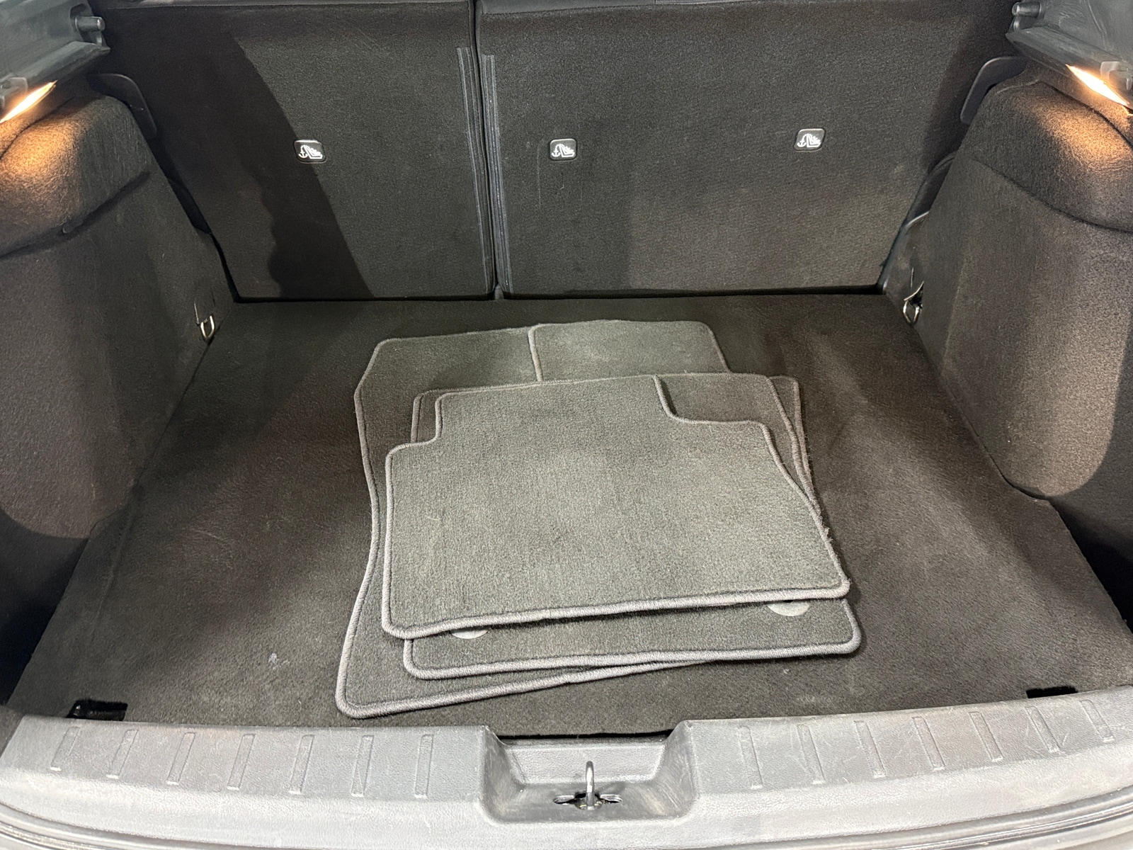 Thumbnail: 2025 Nissan Kicks - 7