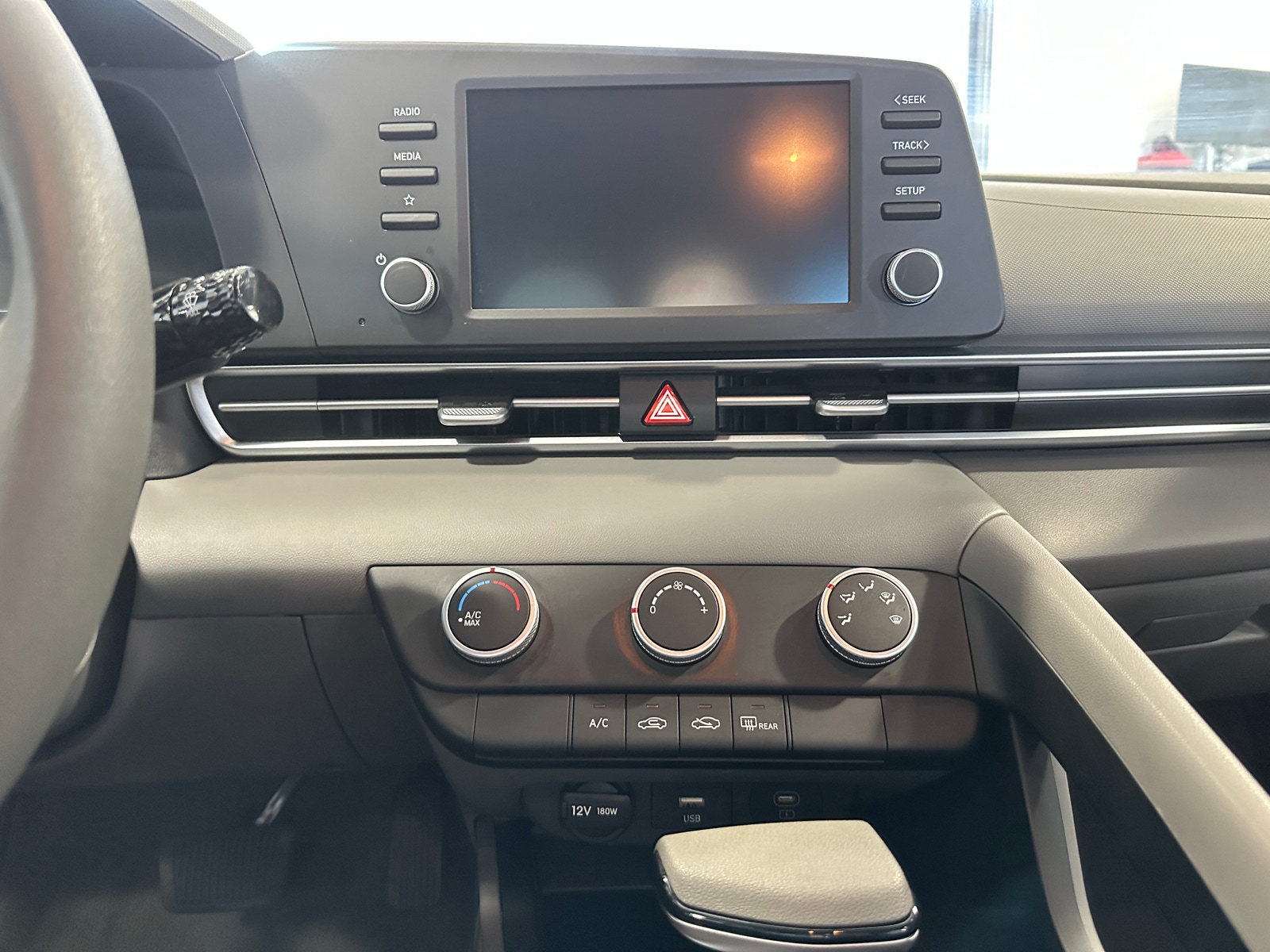 Thumbnail: 2025 Hyundai Elantra - 4