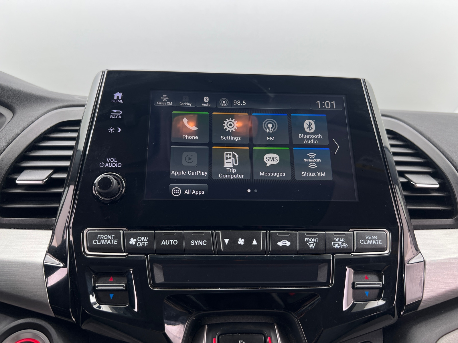 Thumbnail: 2018 Honda Odyssey - 3