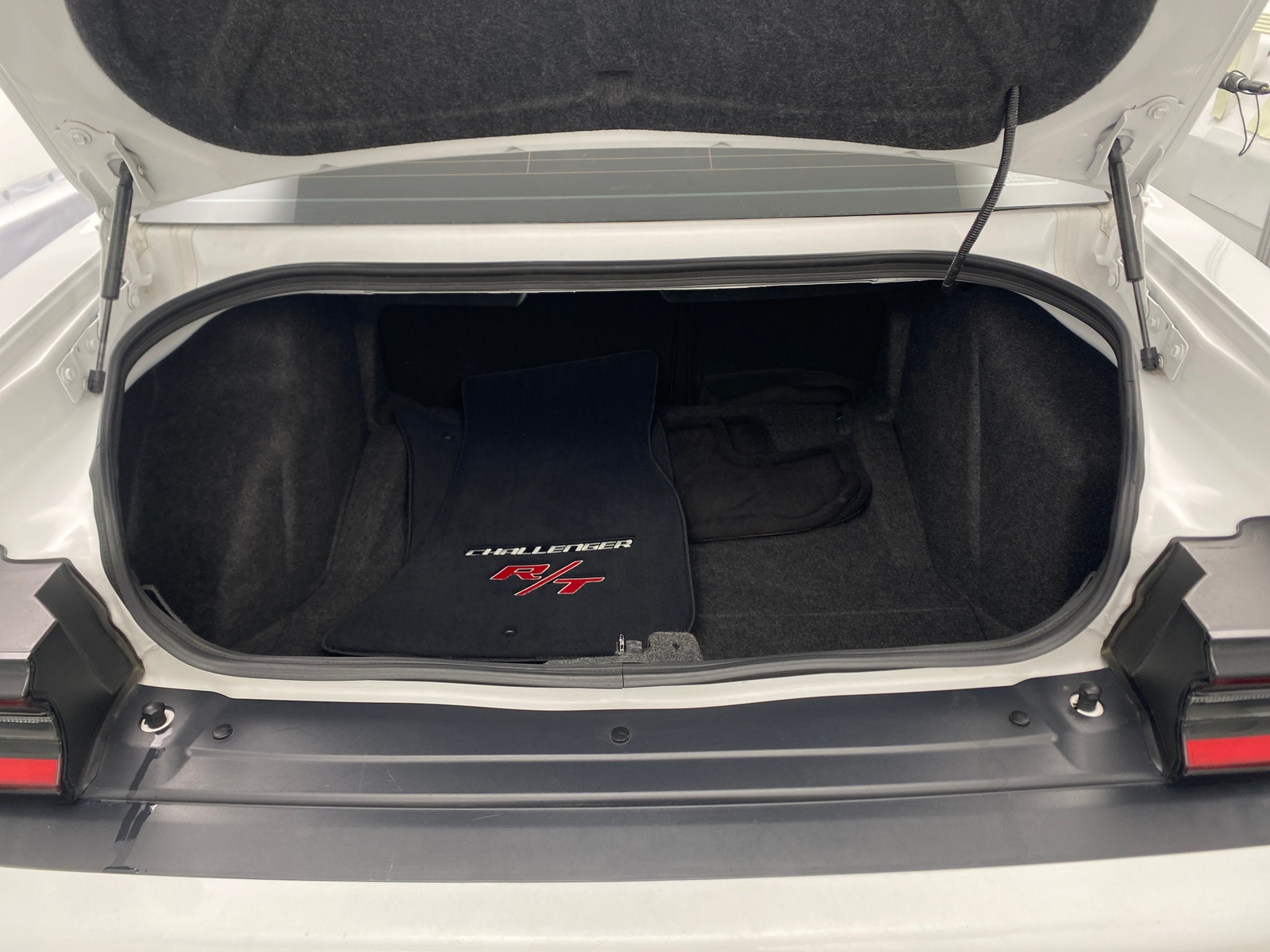 Thumbnail: 2017 Dodge Challenger - 5