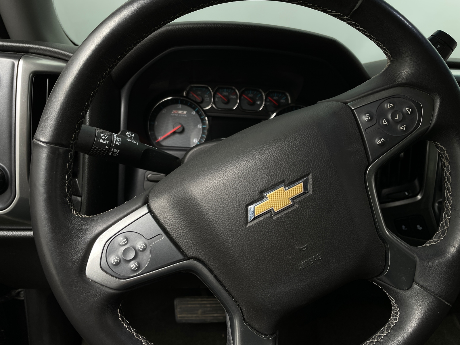 Thumbnail: 2017 Chevrolet Silverado 1500 - 5