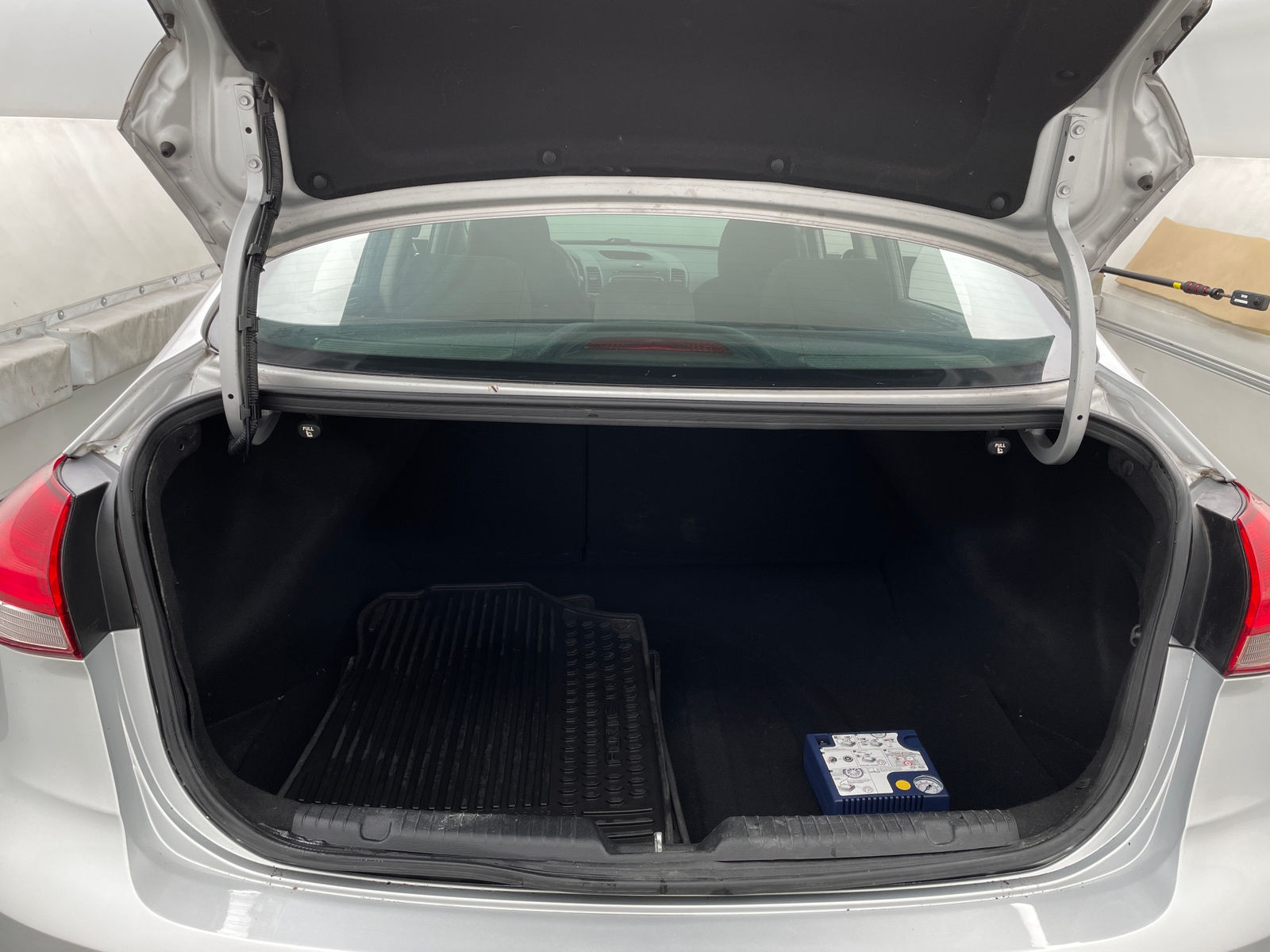 Thumbnail: 2018 Kia Forte - 7