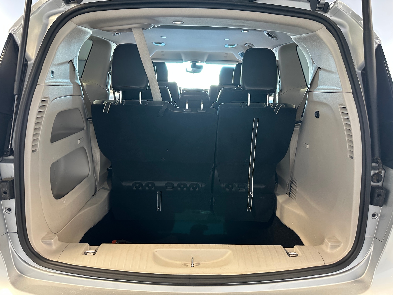 Thumbnail: 2024 Chrysler Pacifica - 7