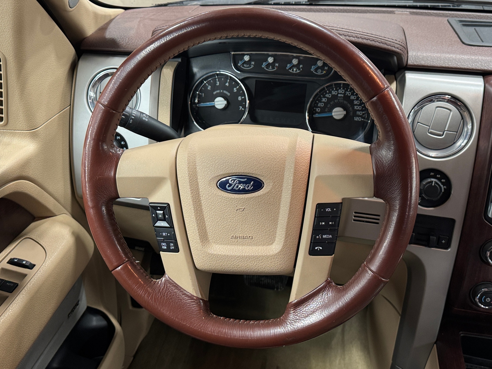 Thumbnail: 2013 Ford Econoline - 4