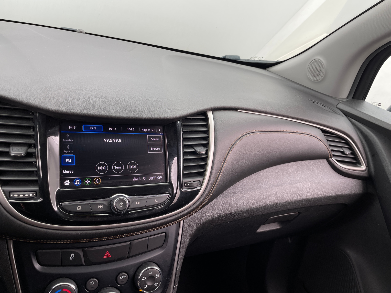 Thumbnail: 2020 Chevrolet Trax - 4