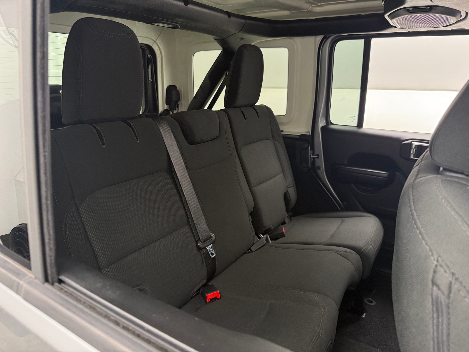 Thumbnail: 2019 Jeep Wrangler - 6