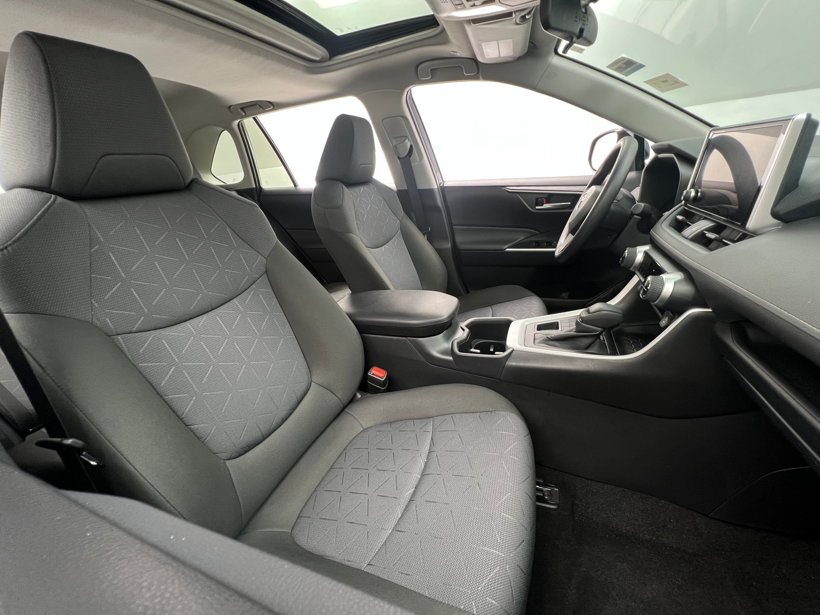 Thumbnail: 2025 Toyota RAV4 - 2