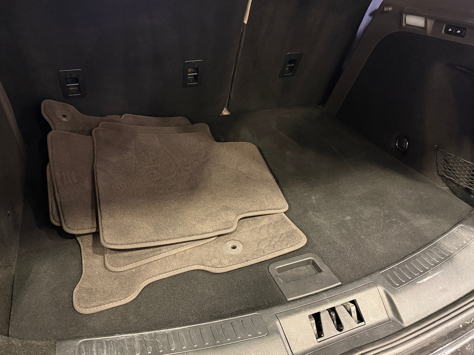 Thumbnail: 2020 Lincoln Corsair - 6