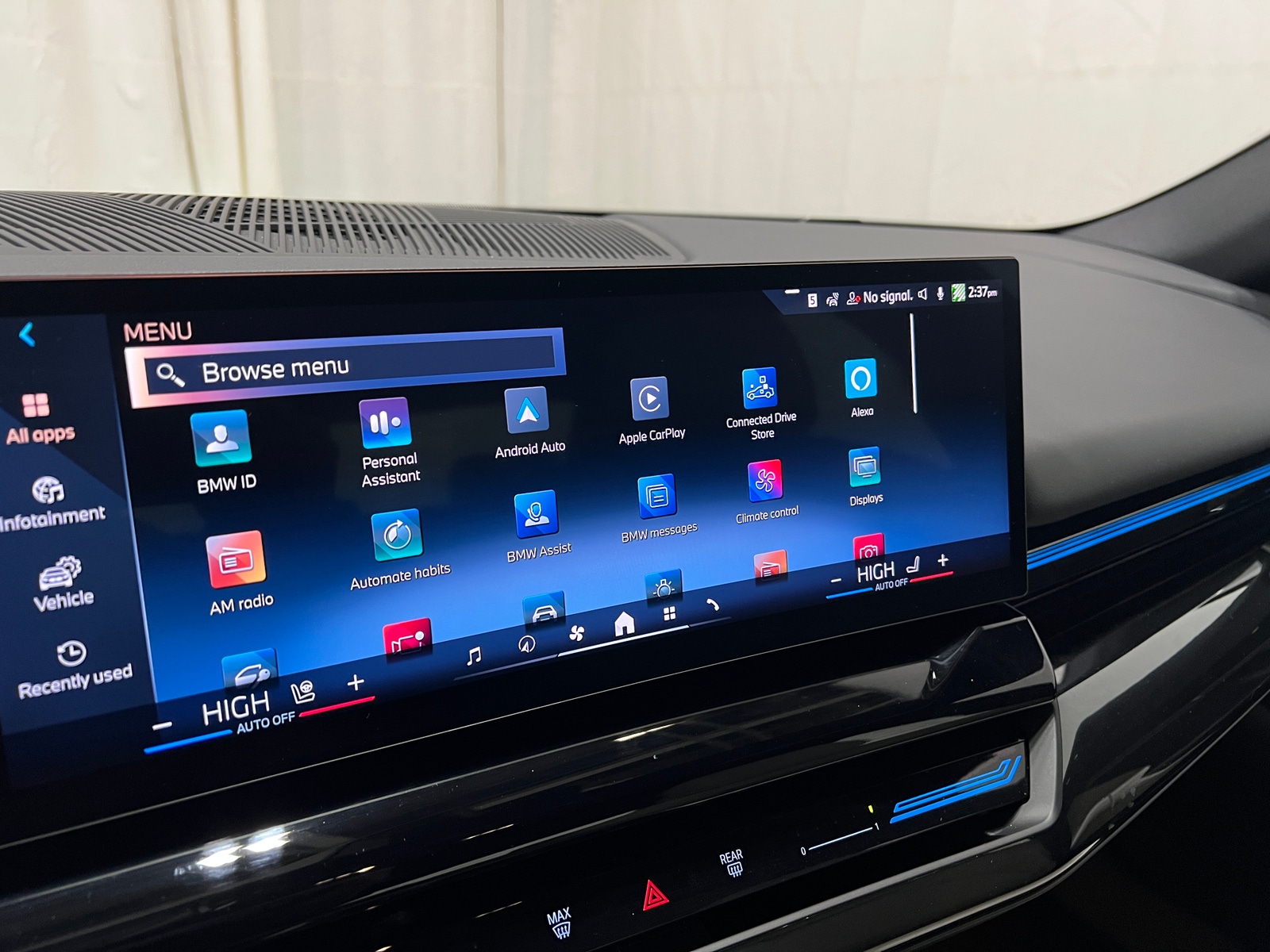 Thumbnail: 2024 BMW 5 Series - 3