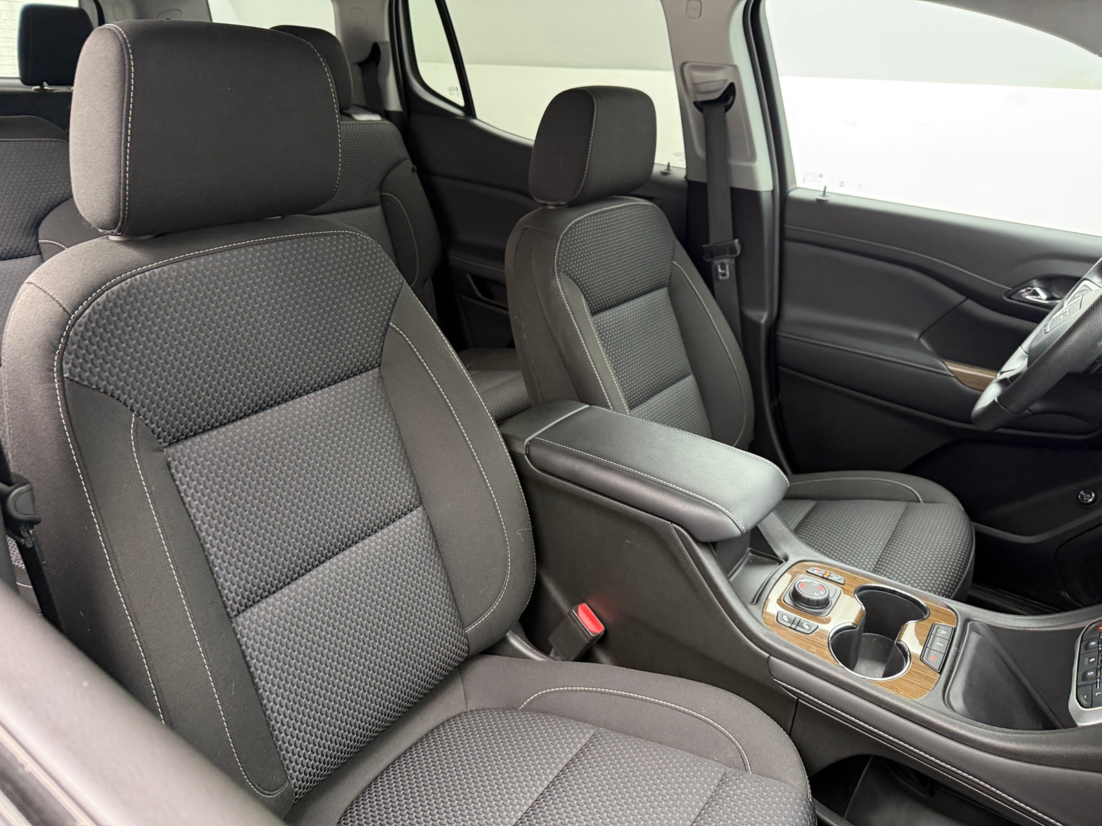 Thumbnail: 2023 GMC Acadia - 2