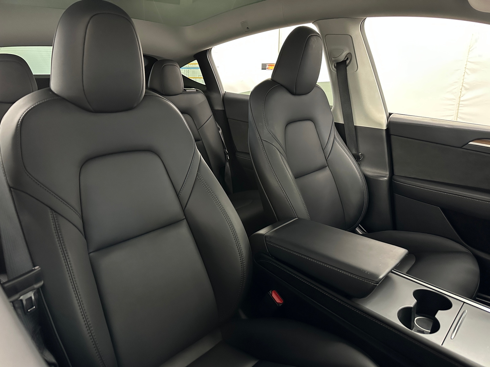 Thumbnail: 2025 Tesla Model Y - 2