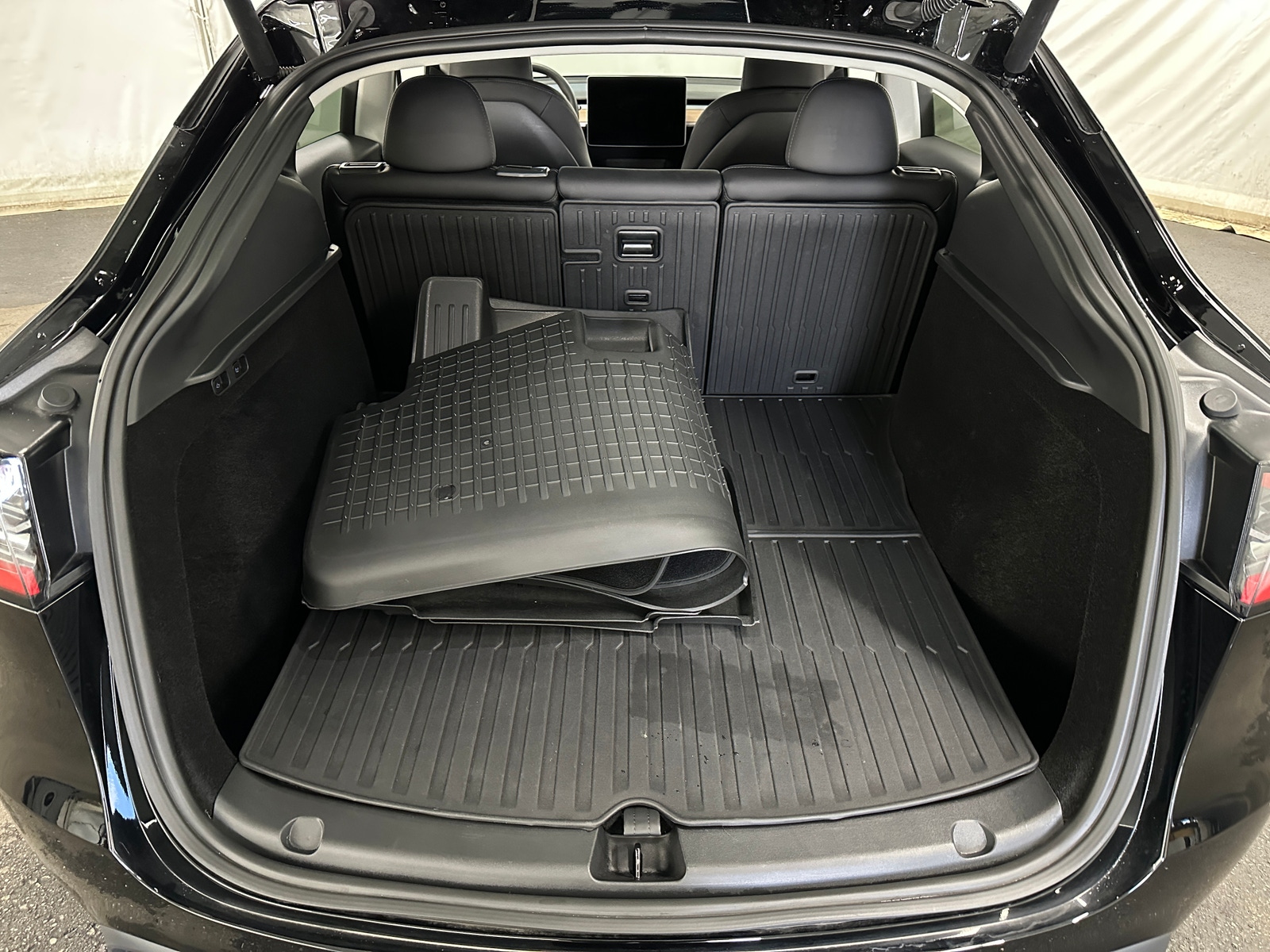 Thumbnail: 2025 Tesla Model Y - 7