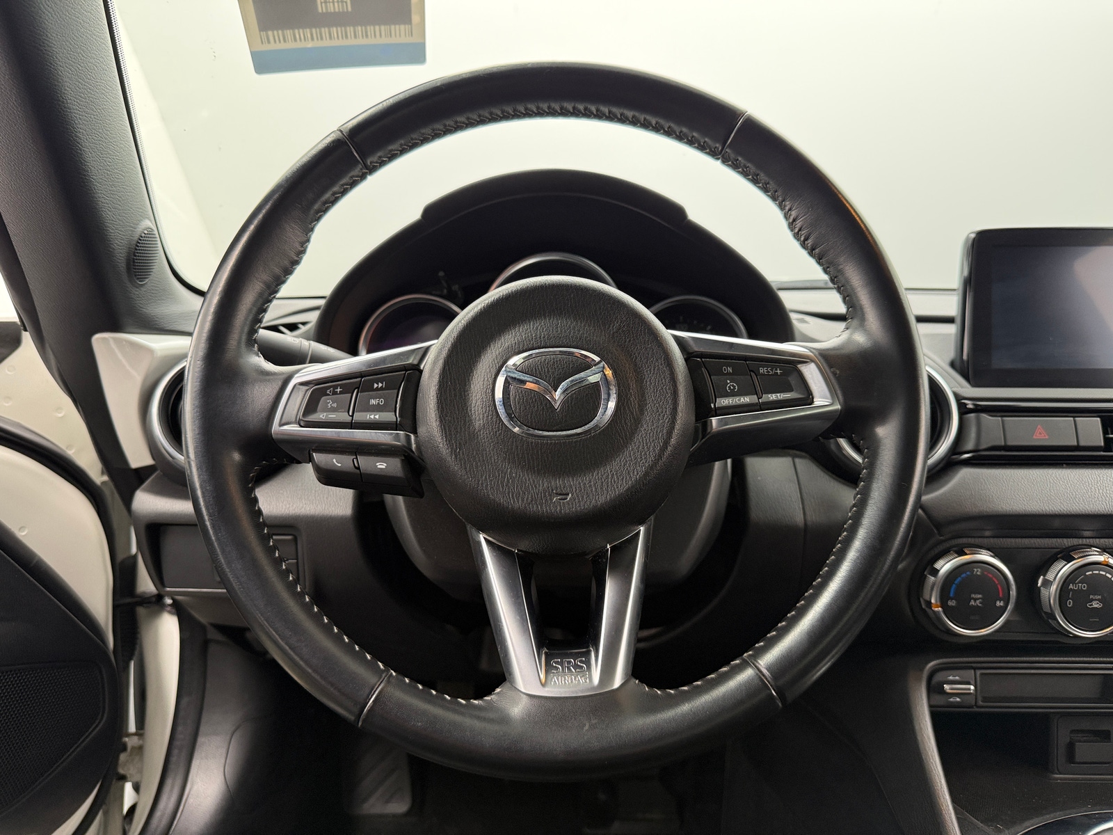 Thumbnail: 2021 Mazda MX-5 Miata - 3