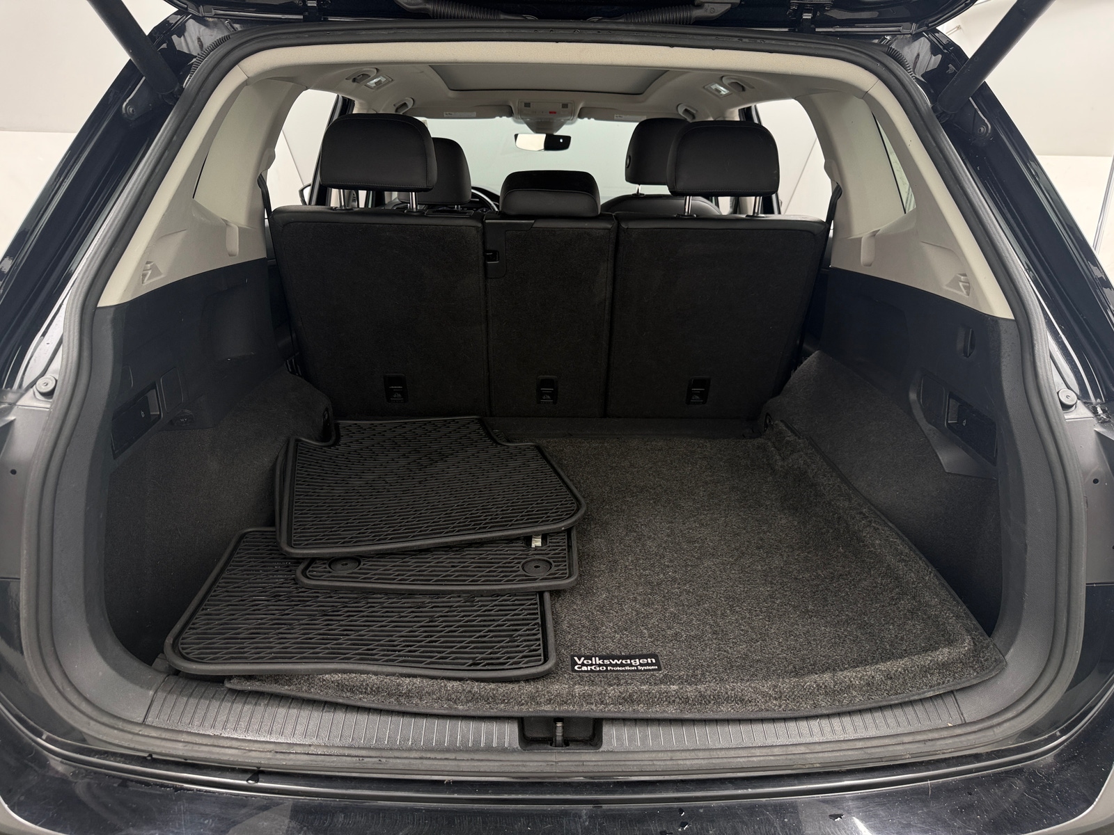 Thumbnail: 2018 Volkswagen Tiguan - 6