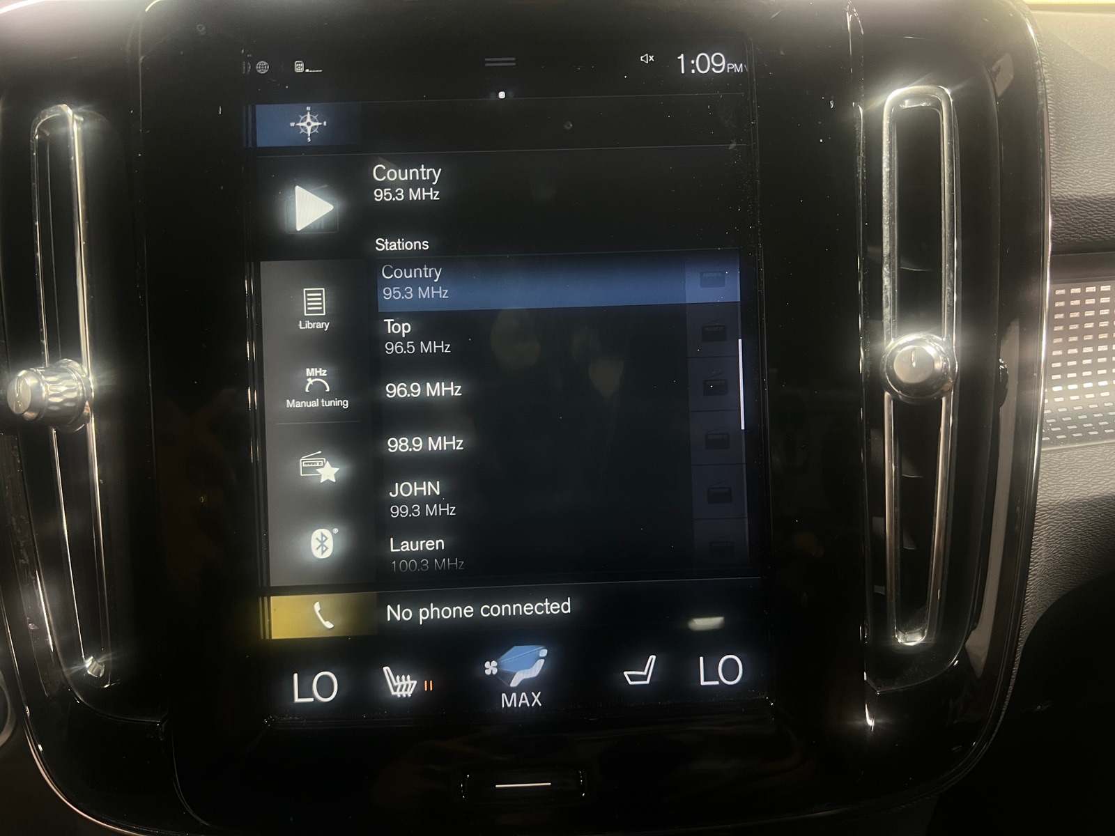 Thumbnail: 2019 Volvo XC40 - 4