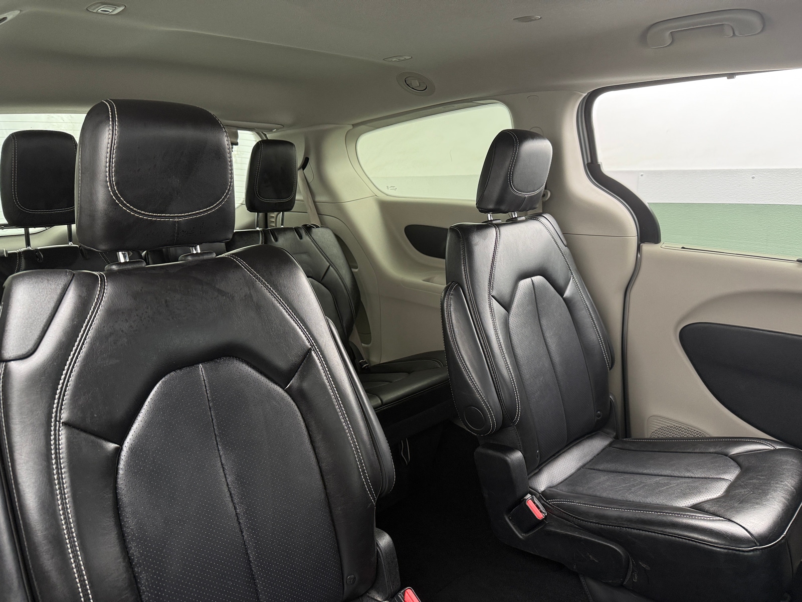 Thumbnail: 2024 Chrysler Pacifica - 5