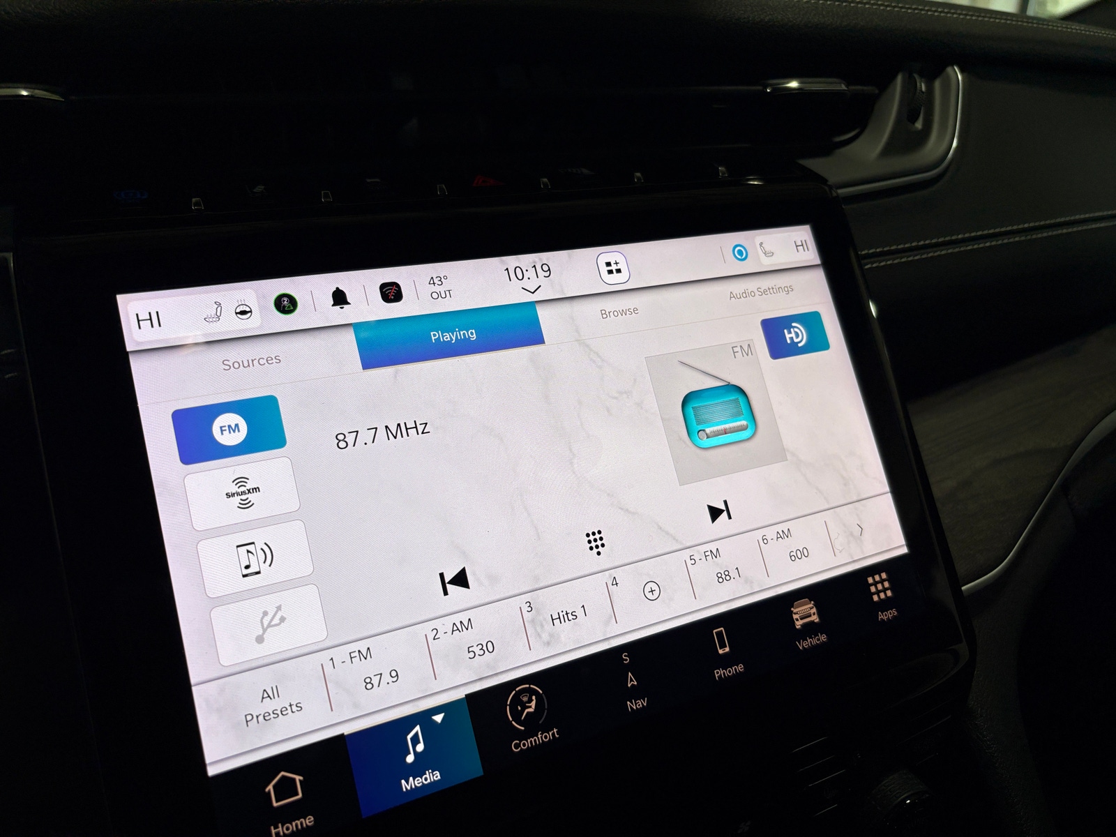 Thumbnail: 2024 Jeep Grand Cherokee - 3