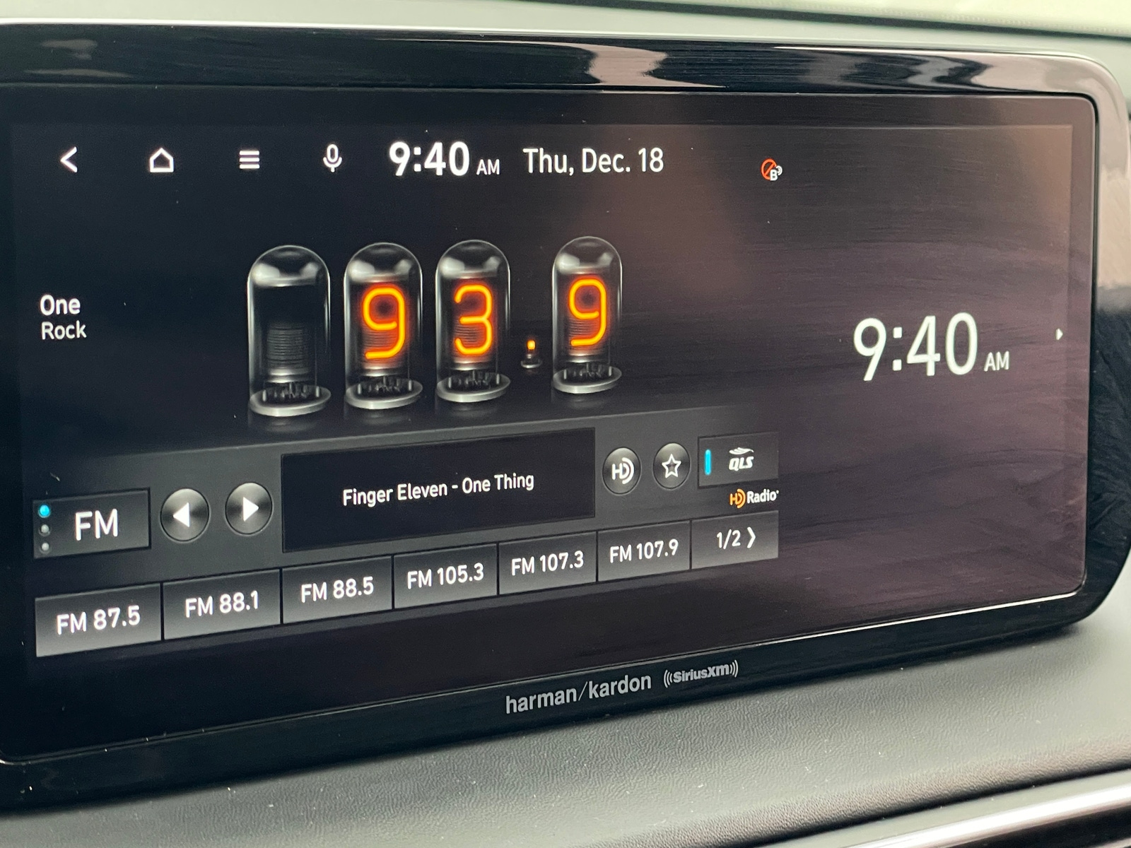 Thumbnail: 2022 Hyundai Santa Fe - 3