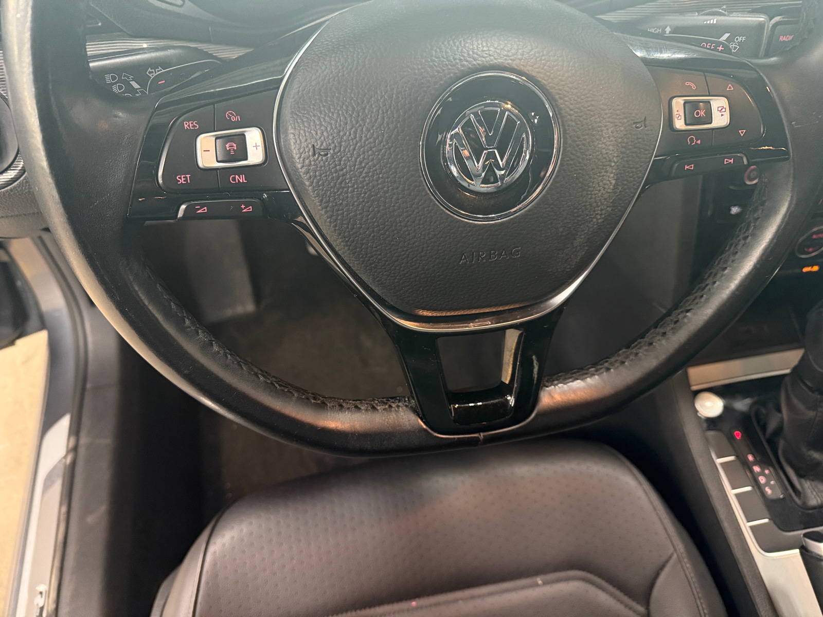 Thumbnail: 2021 Volkswagen Passat - 4