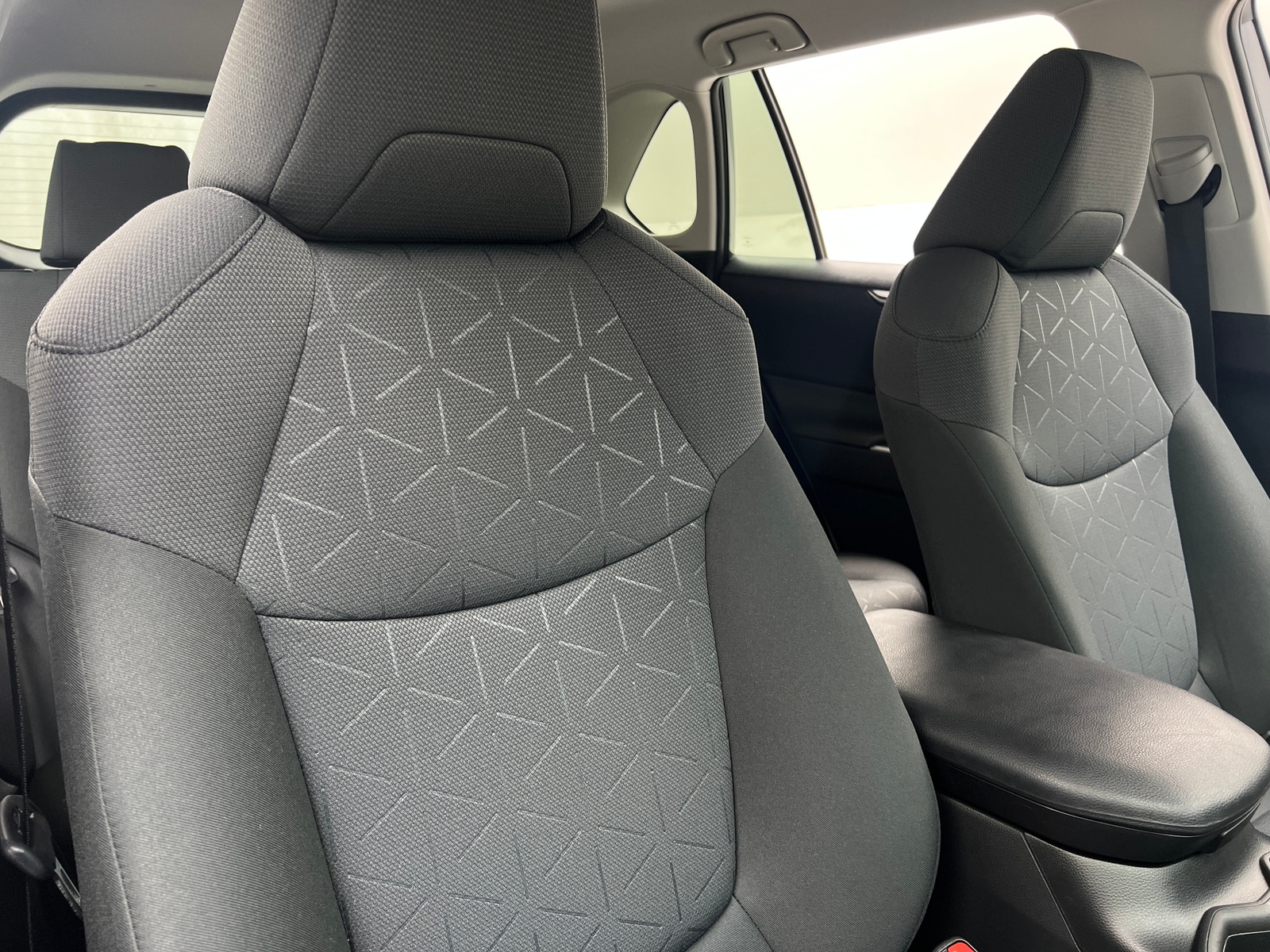 Thumbnail: 2021 Toyota RAV4 - 2