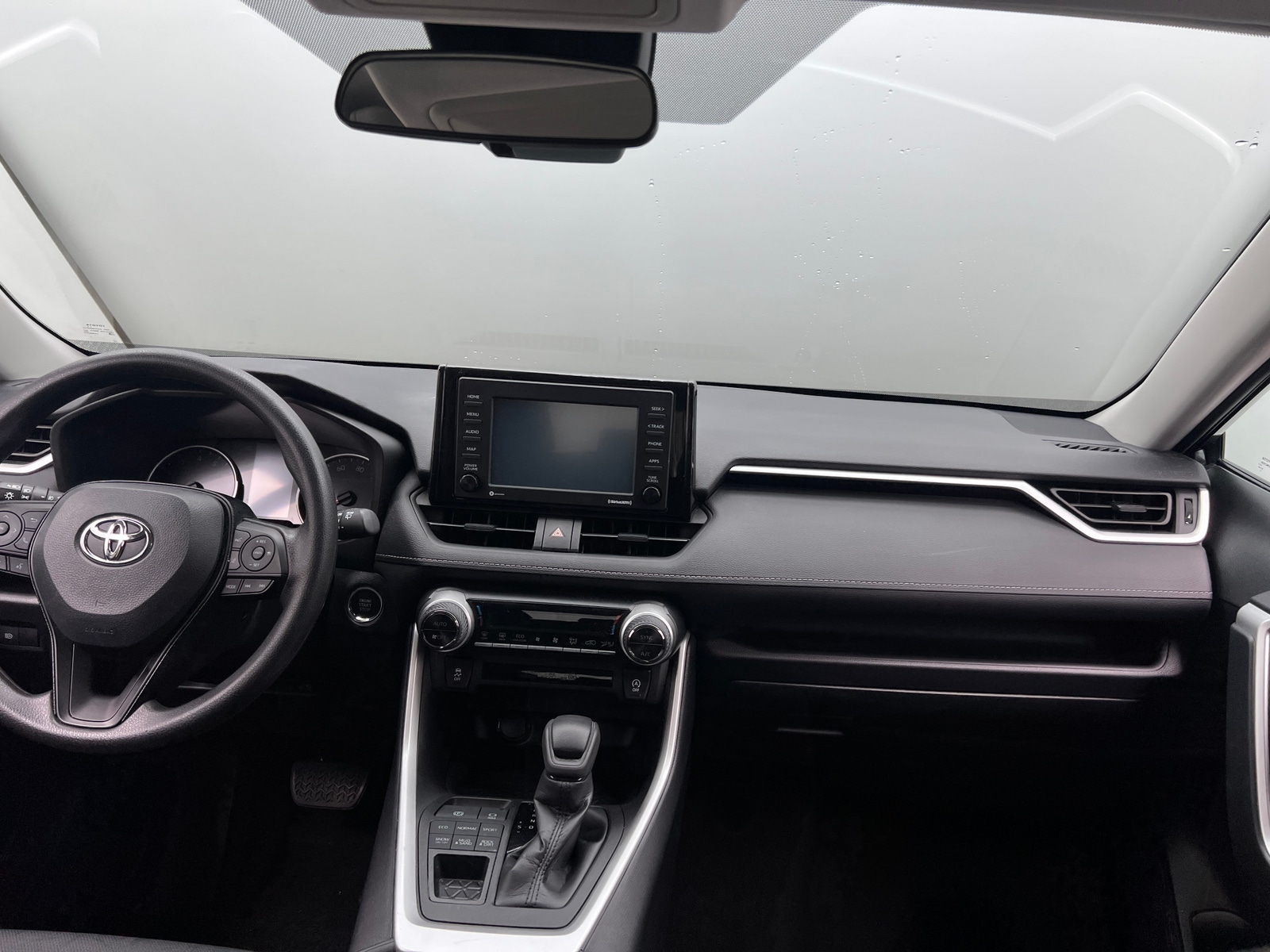 Thumbnail: 2021 Toyota RAV4 - 3