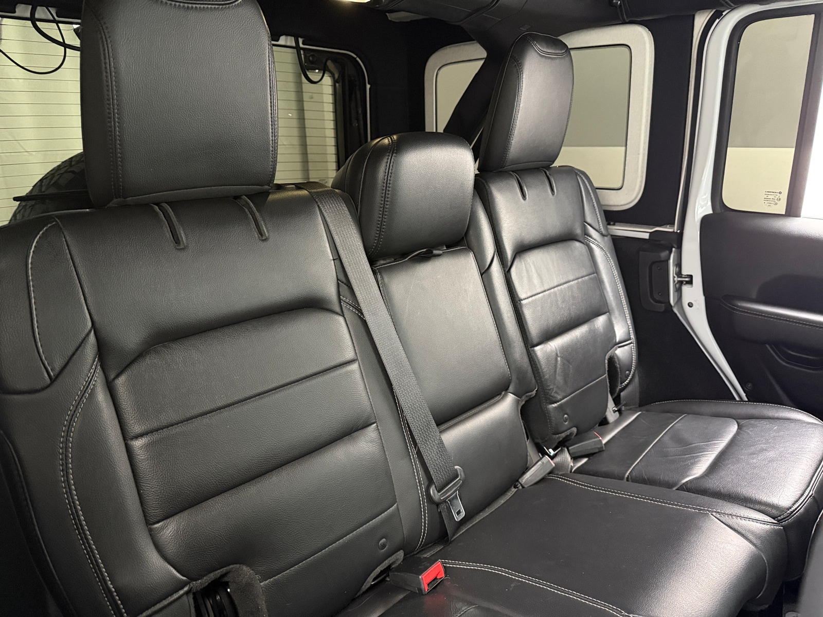 Thumbnail: 2018 Jeep Wrangler - 5