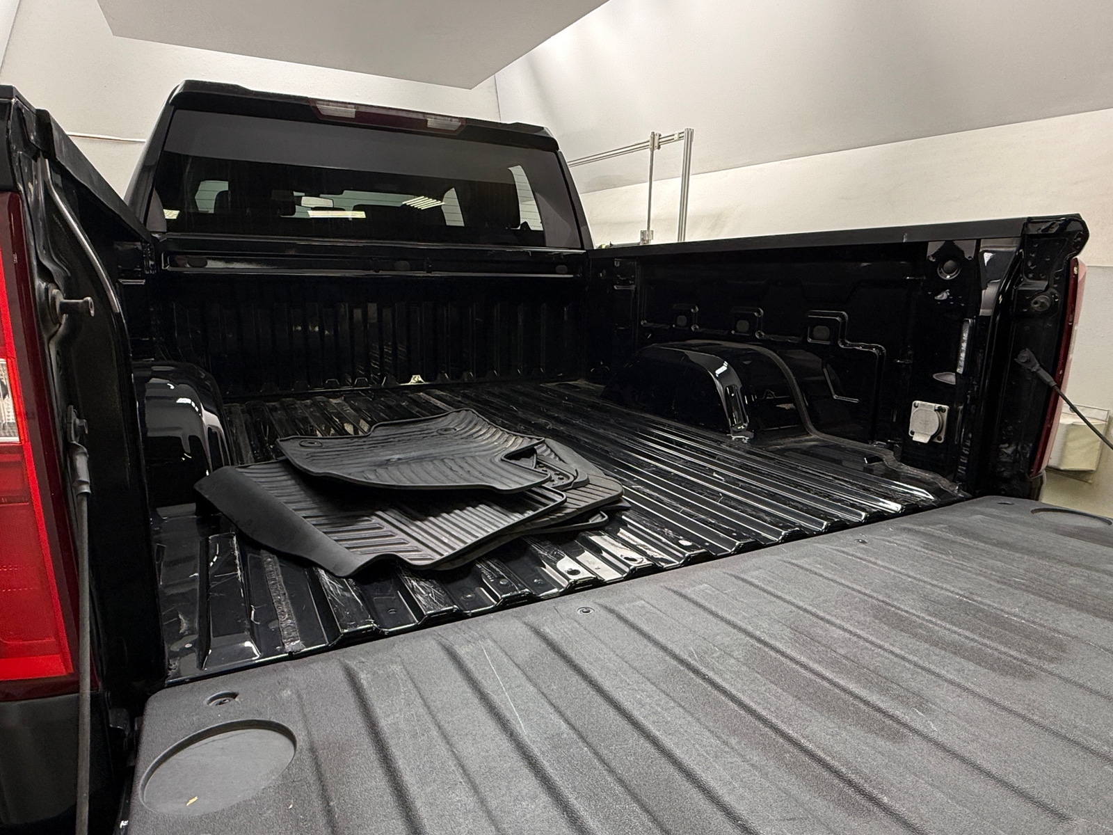 Thumbnail: 2021 Chevrolet Silverado 1500 - 7