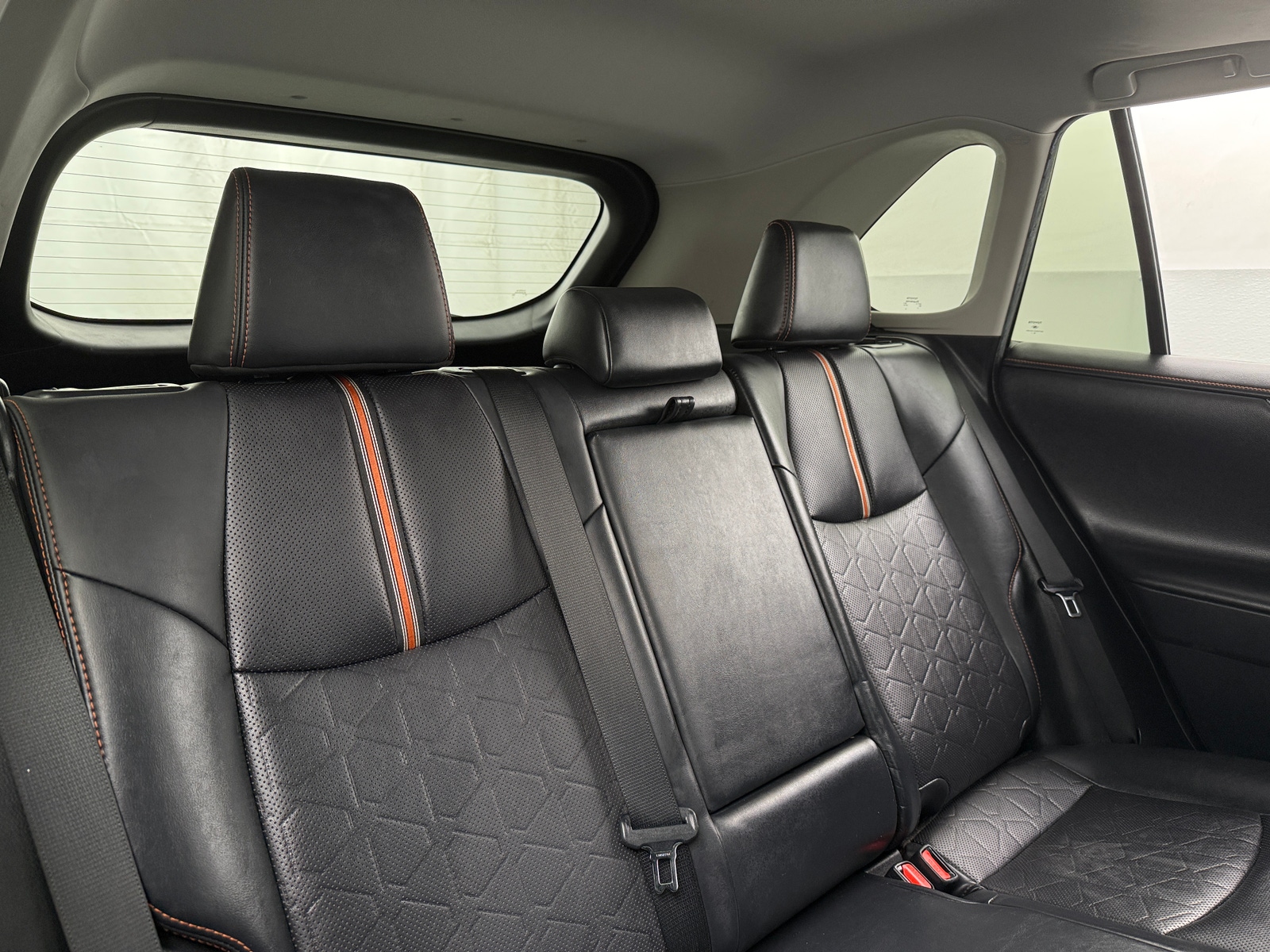 Thumbnail: 2019 Toyota RAV4 - 6