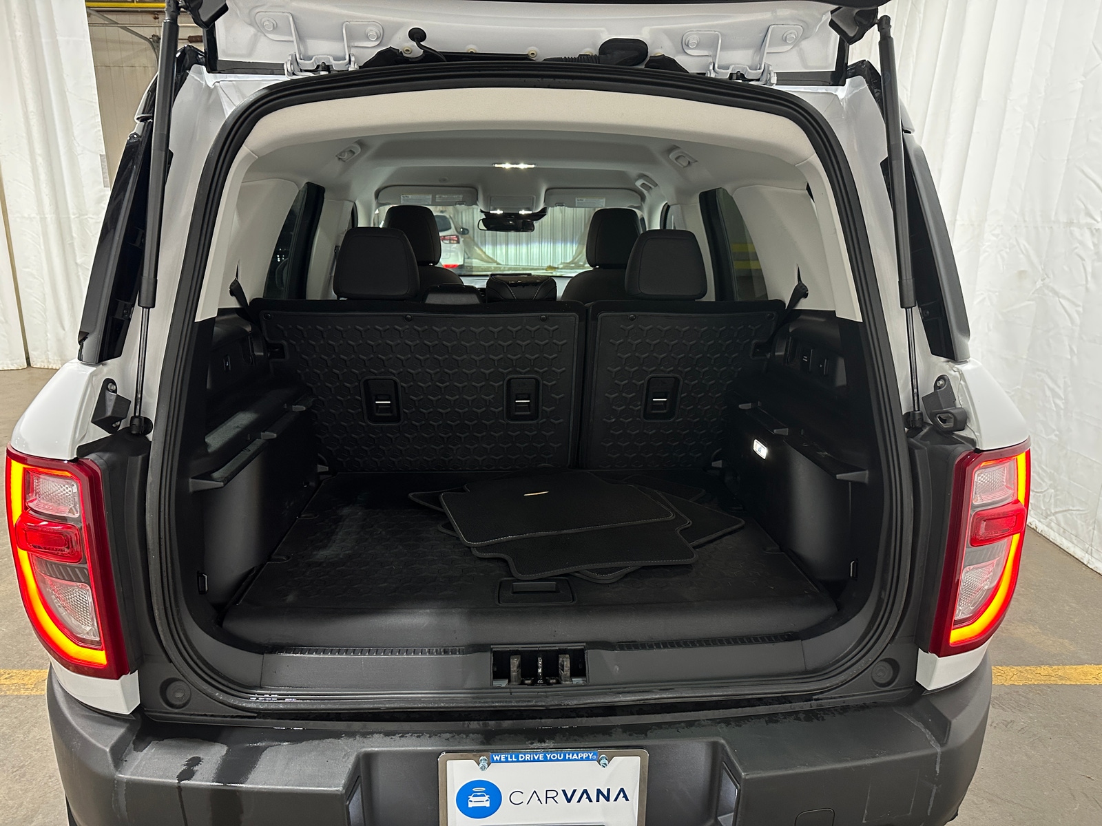 Thumbnail: 2022 Ford Bronco Sport - 7