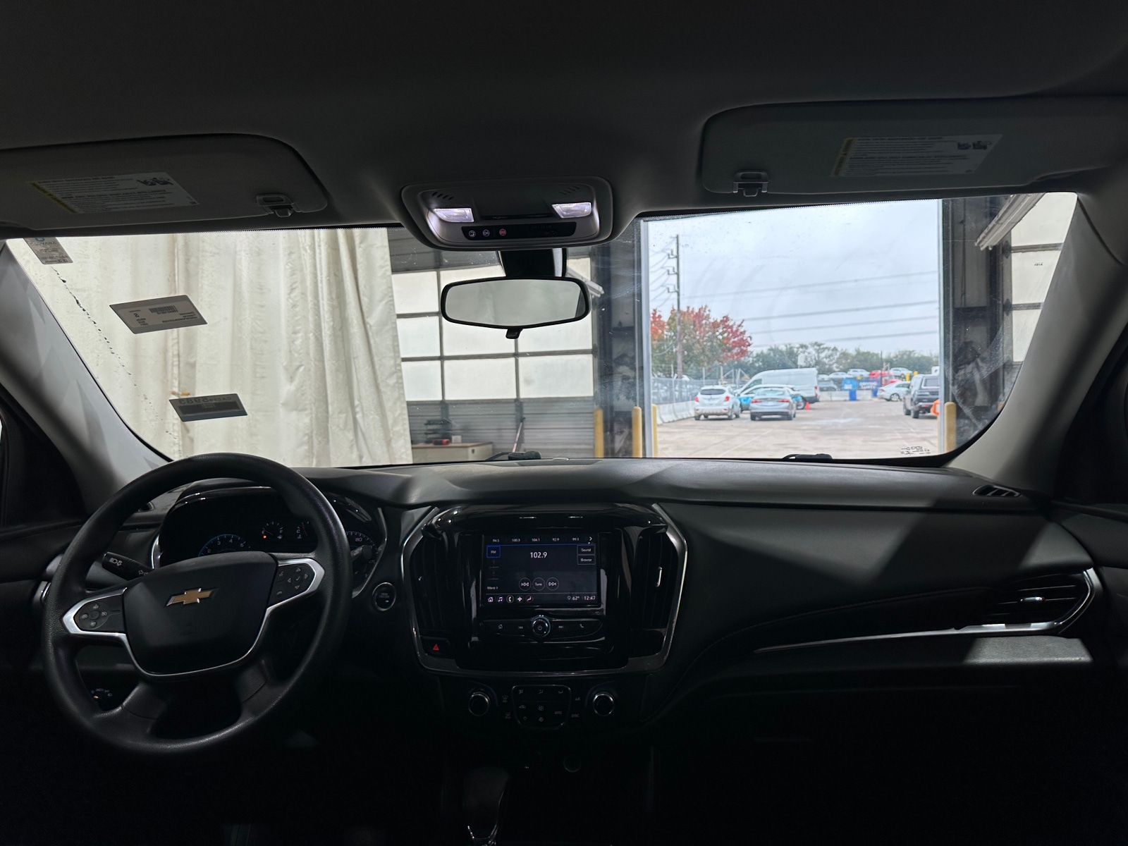 Thumbnail: 2021 Chevrolet Traverse - 3