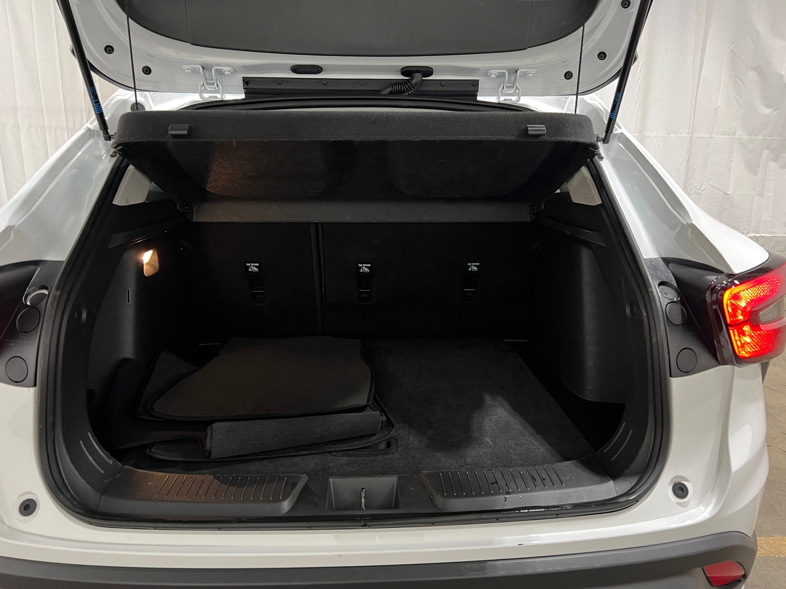 Thumbnail: 2025 Chevrolet Trax - 7