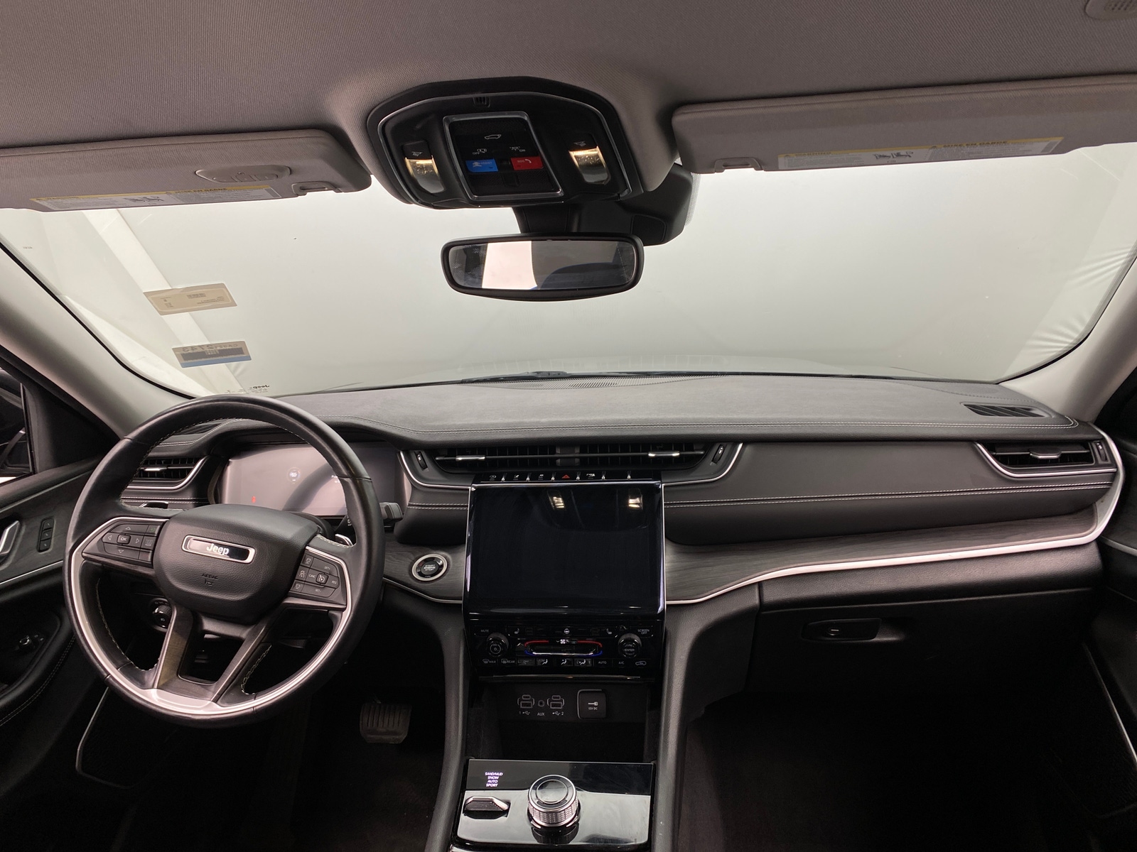 Thumbnail: 2022 Jeep Grand Cherokee L - 2