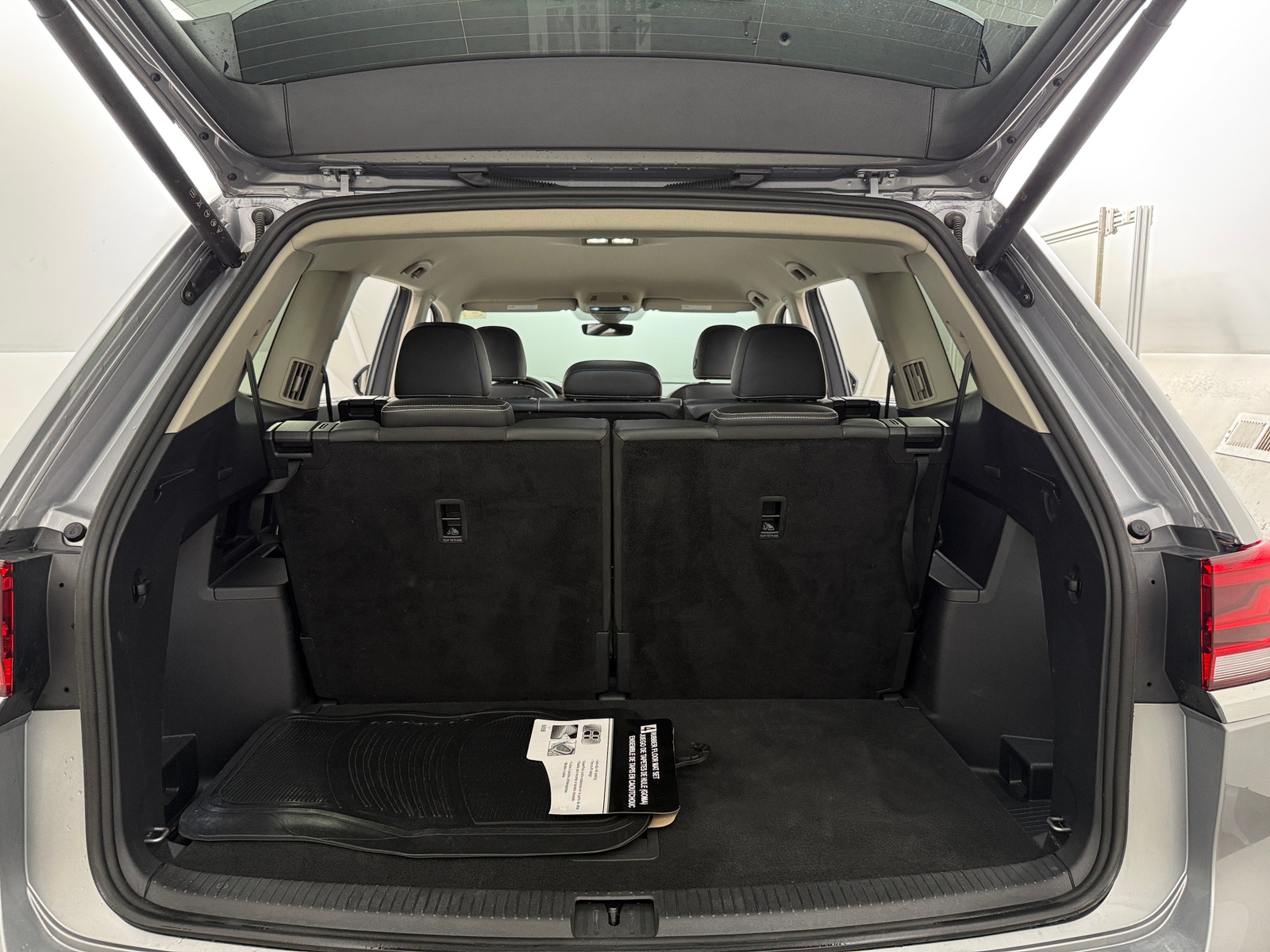 Thumbnail: 2025 Volkswagen Atlas - 6