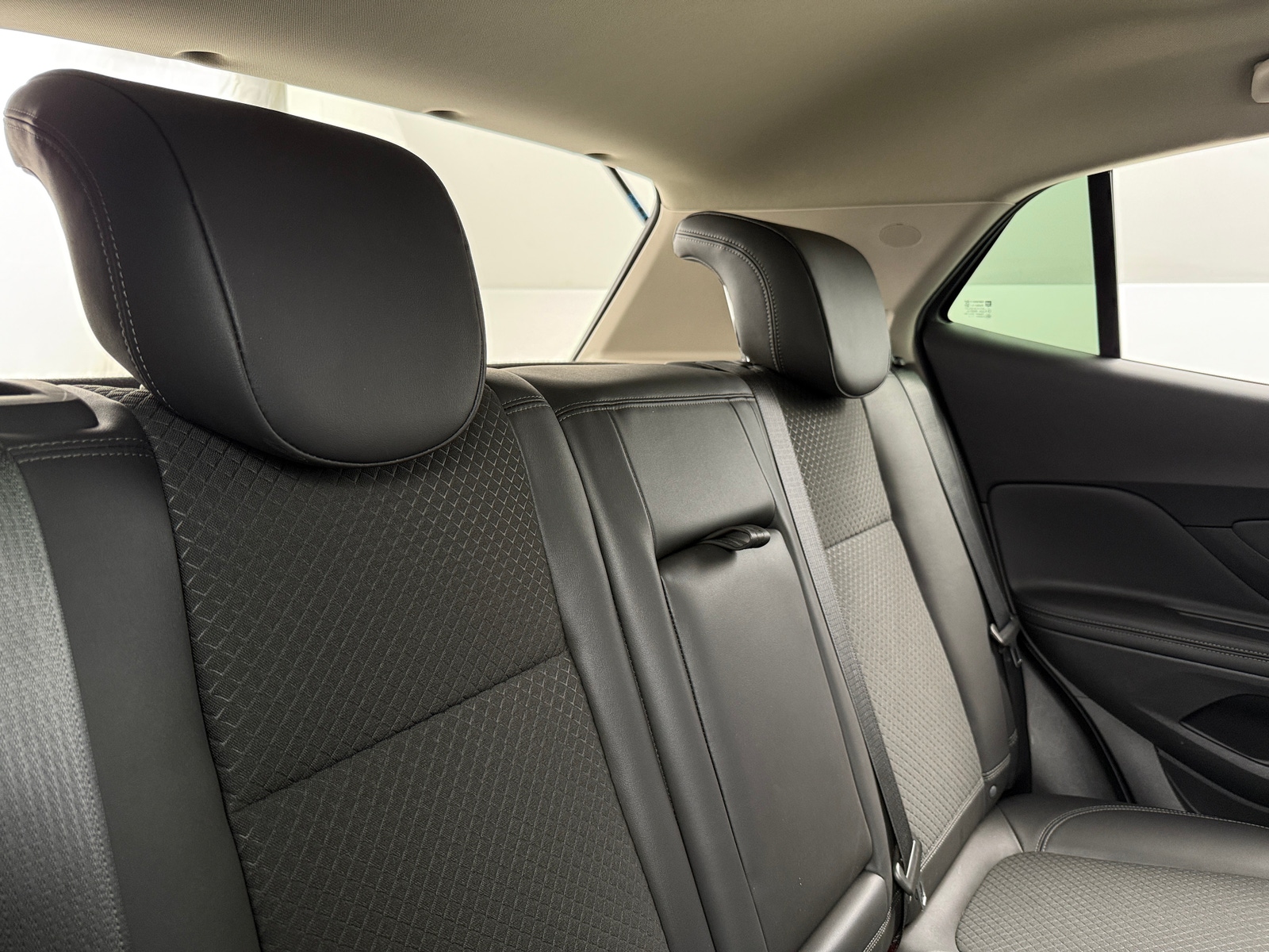 Thumbnail: 2022 Buick Encore - 6