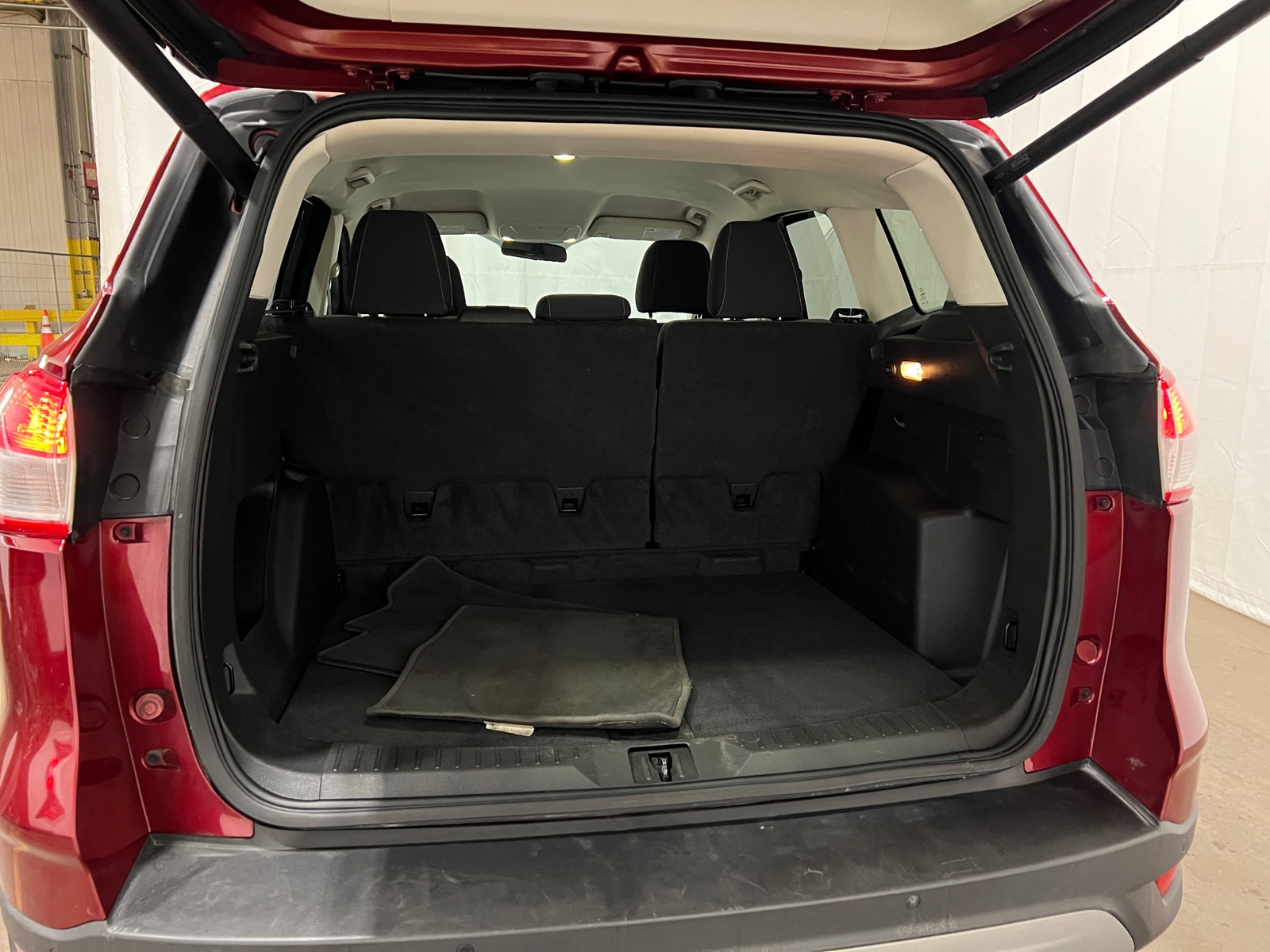 Thumbnail: 2016 Ford Escape - 7