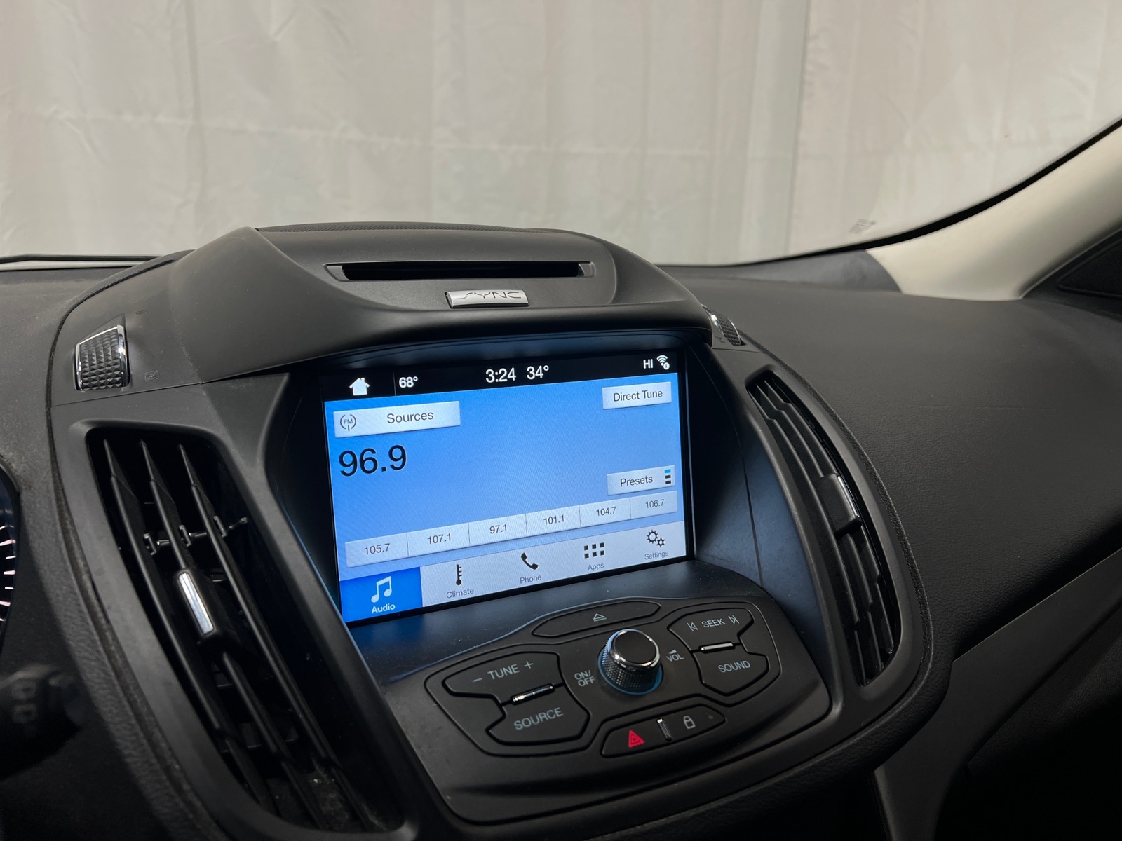 Thumbnail: 2016 Ford Escape - 4