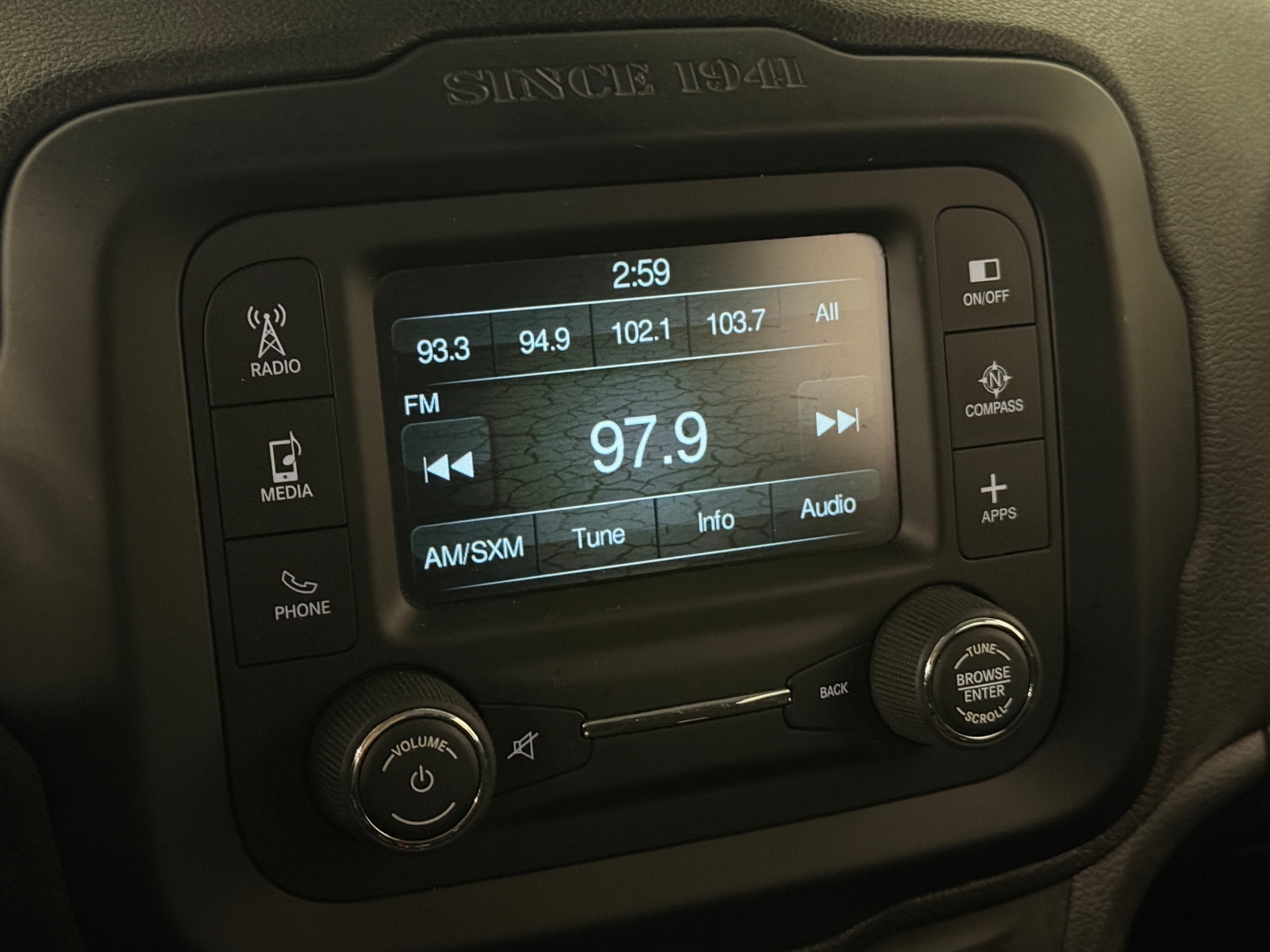 Thumbnail: 2017 Jeep Renegade - 4