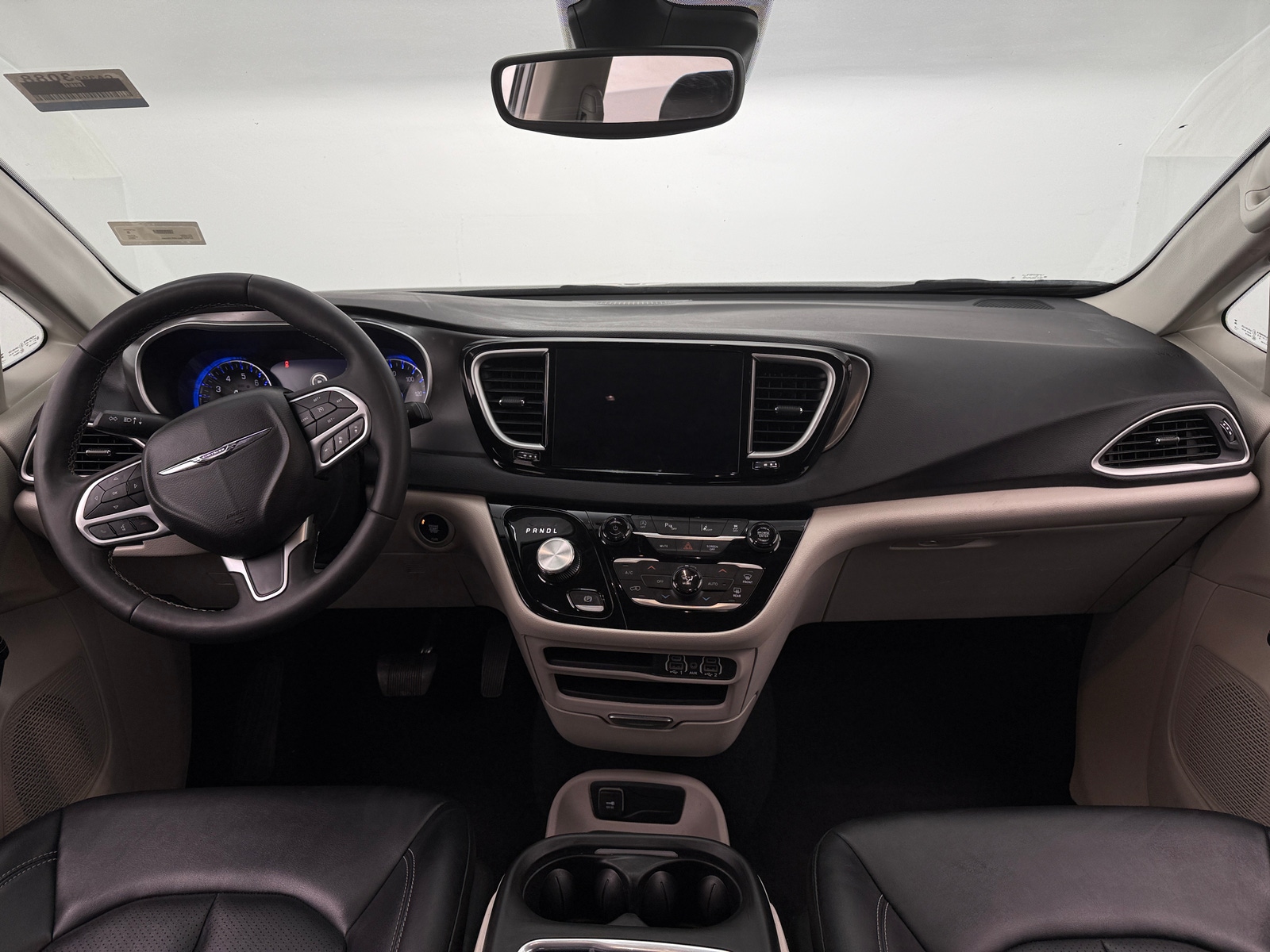 Thumbnail: 2024 Chrysler Pacifica - 2