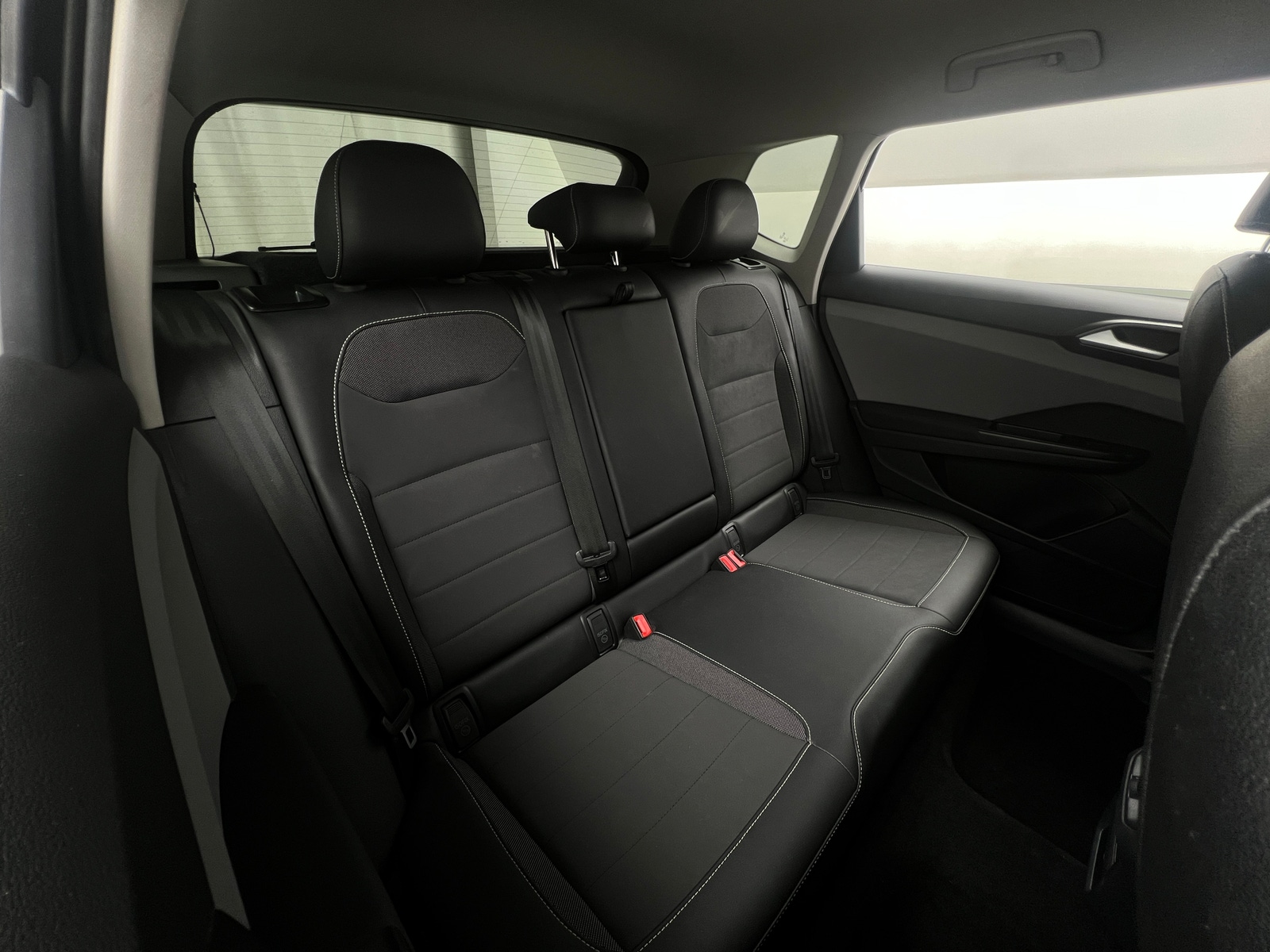 Thumbnail: 2022 Volkswagen Taos - 5