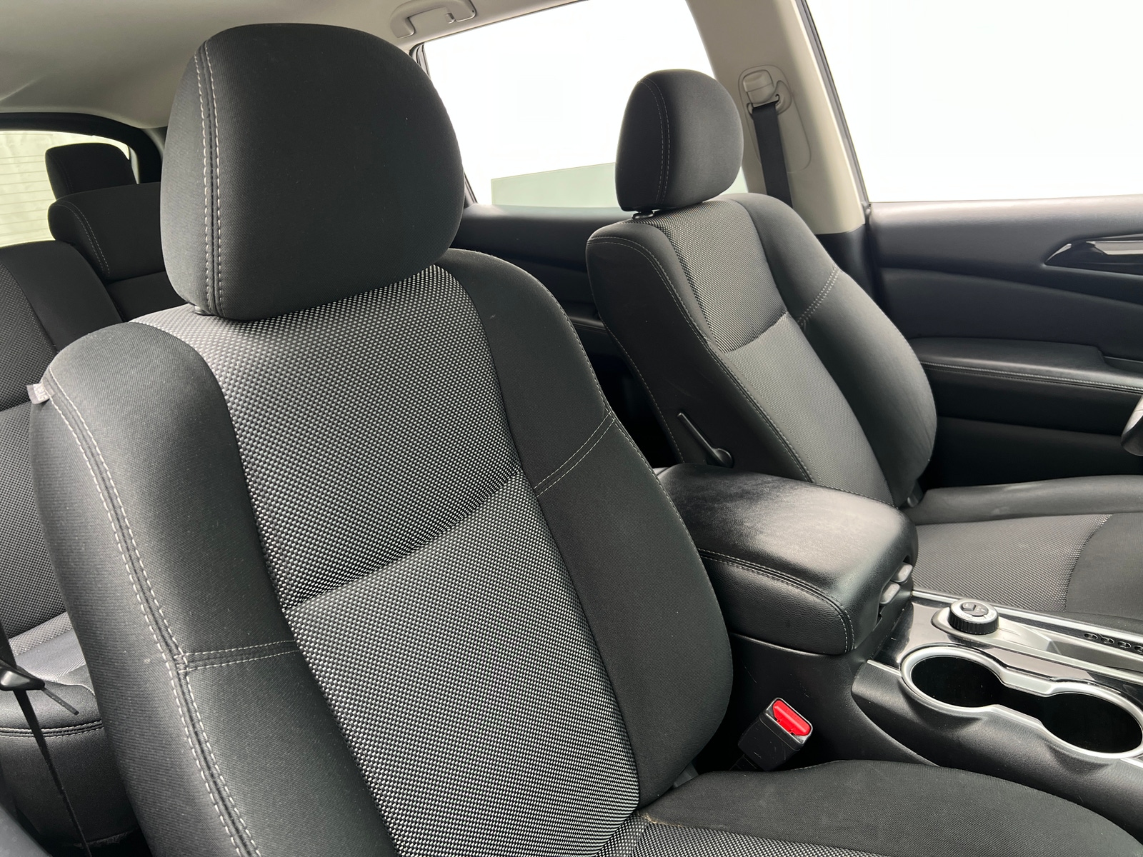 Thumbnail: 2020 Nissan Pathfinder - 2