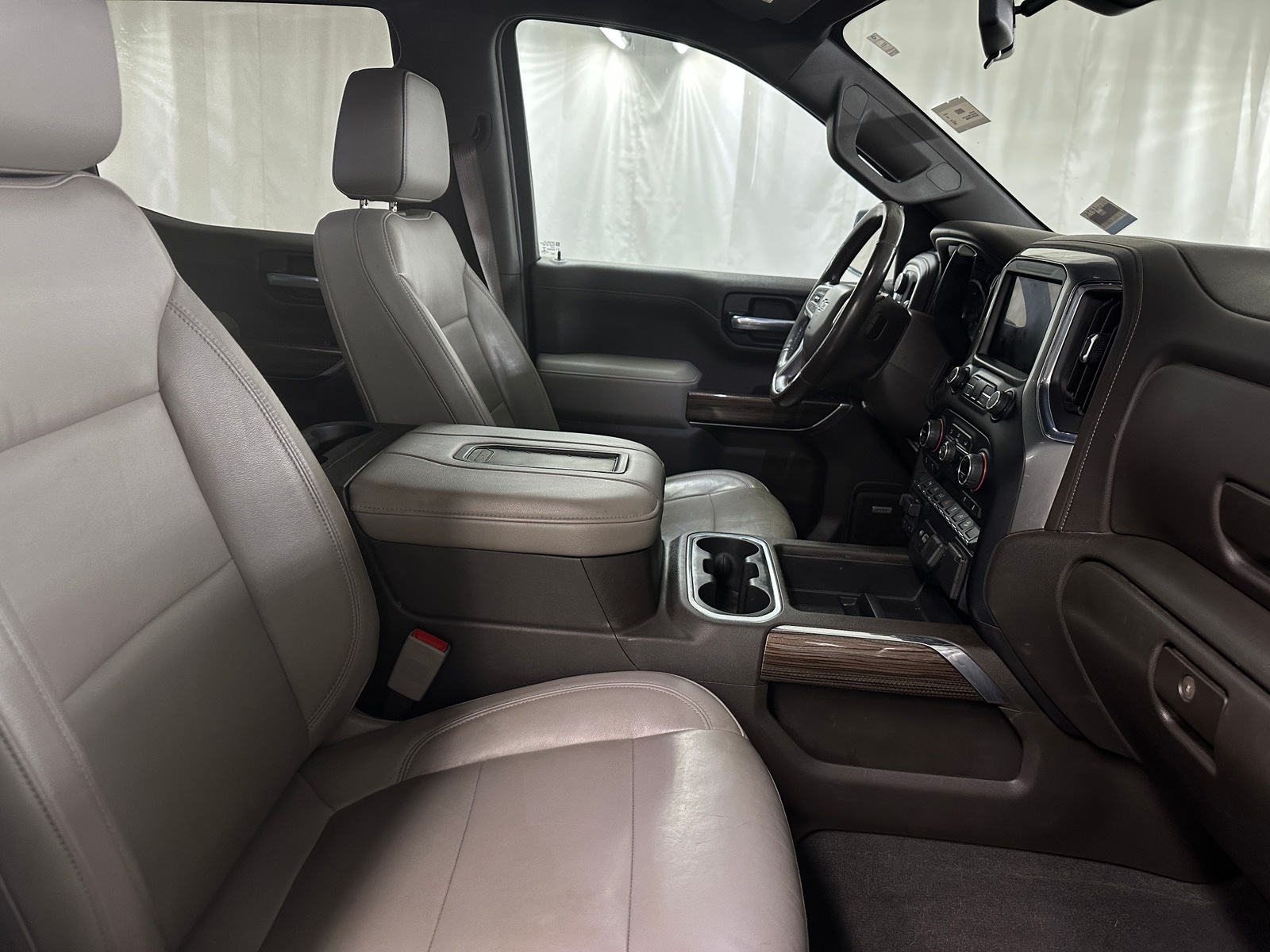 Thumbnail: 2020 Chevrolet Silverado 1500 - 2