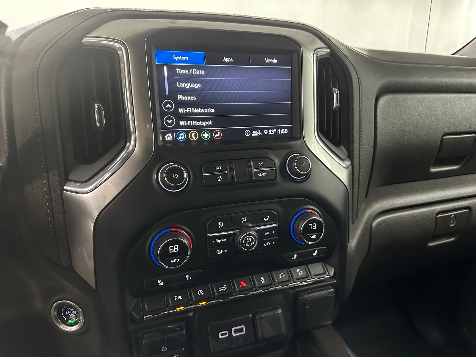 Thumbnail: 2020 Chevrolet Silverado 1500 - 4