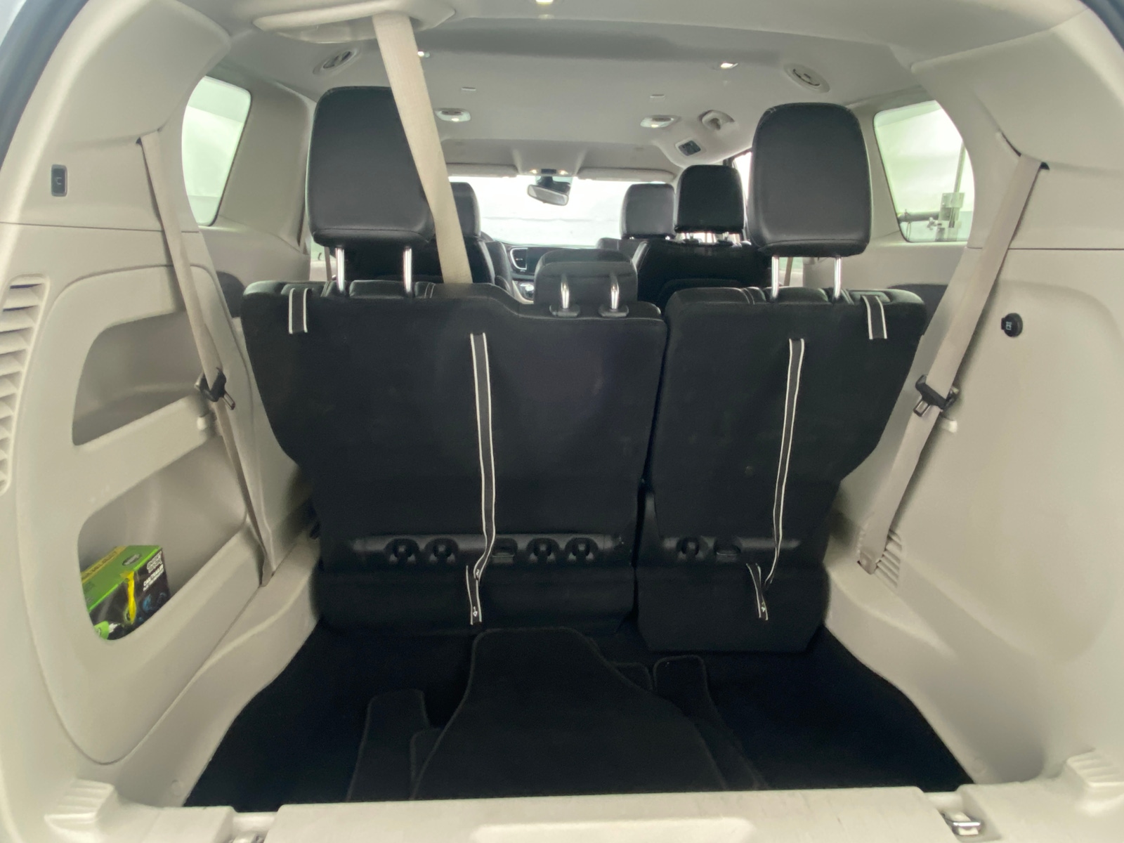 Thumbnail: 2024 Chrysler Pacifica - 6