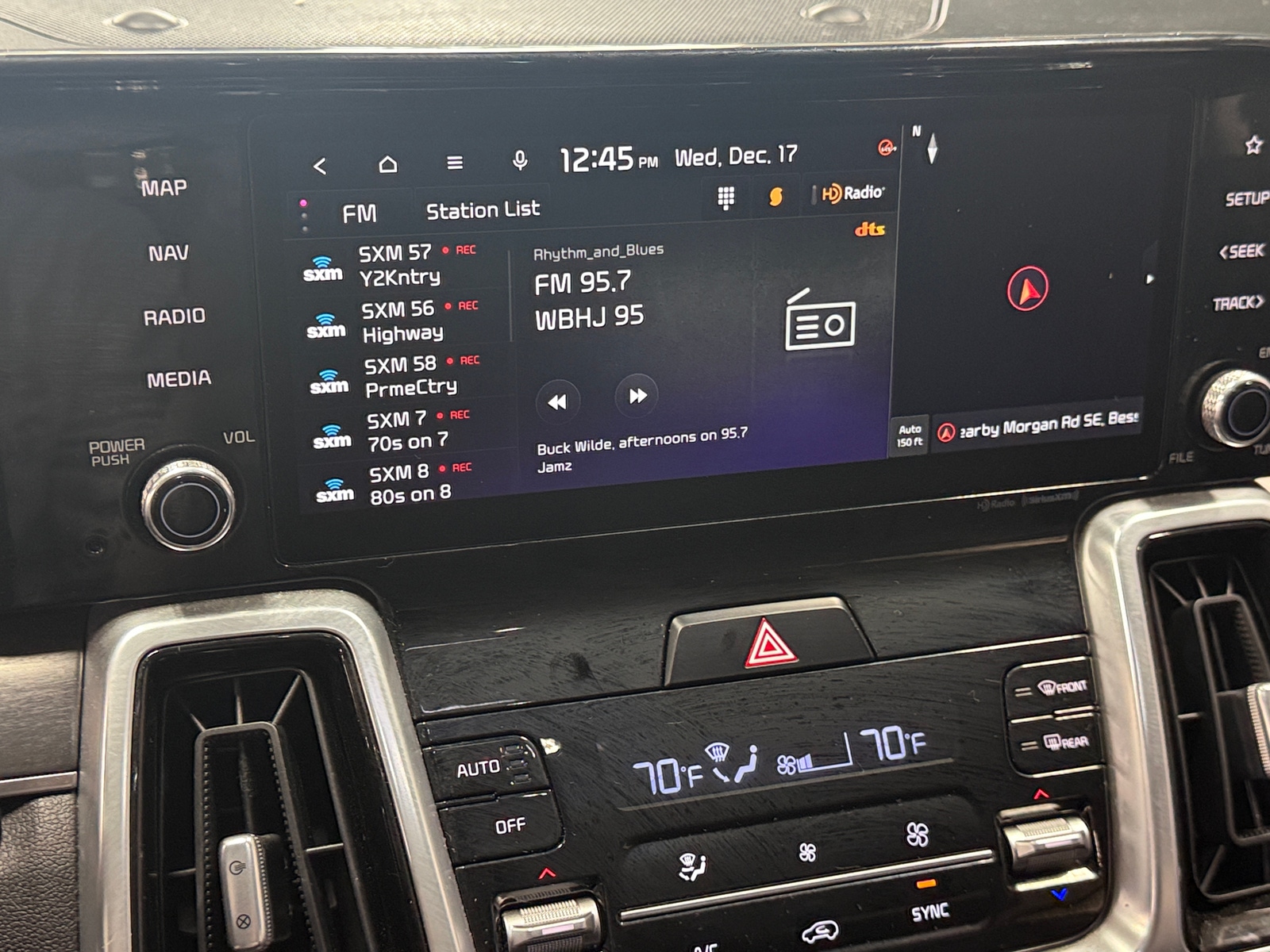 Thumbnail: 2022 Kia Sorento - 3