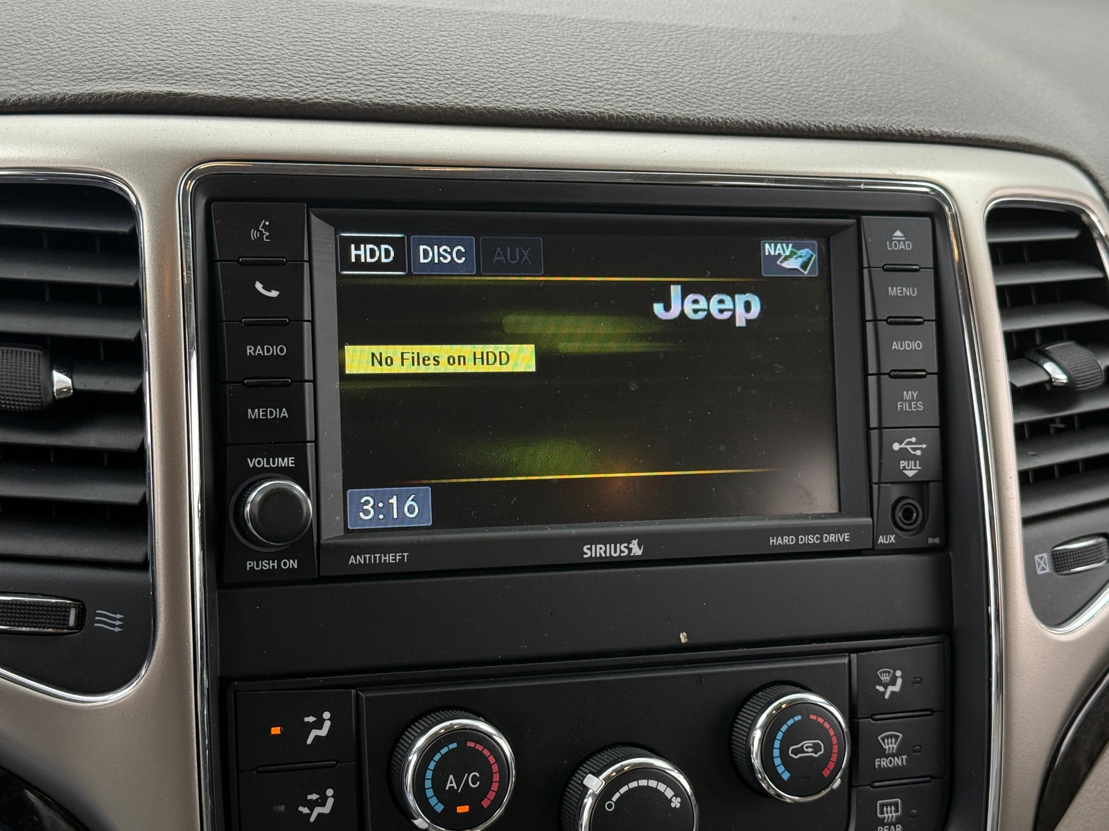 Thumbnail: 2013 Jeep Grand Cherokee - 4