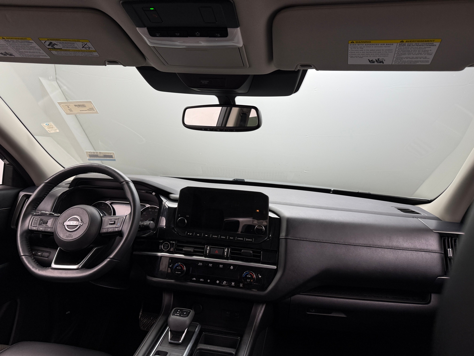 Thumbnail: 2022 Nissan Pathfinder - 2