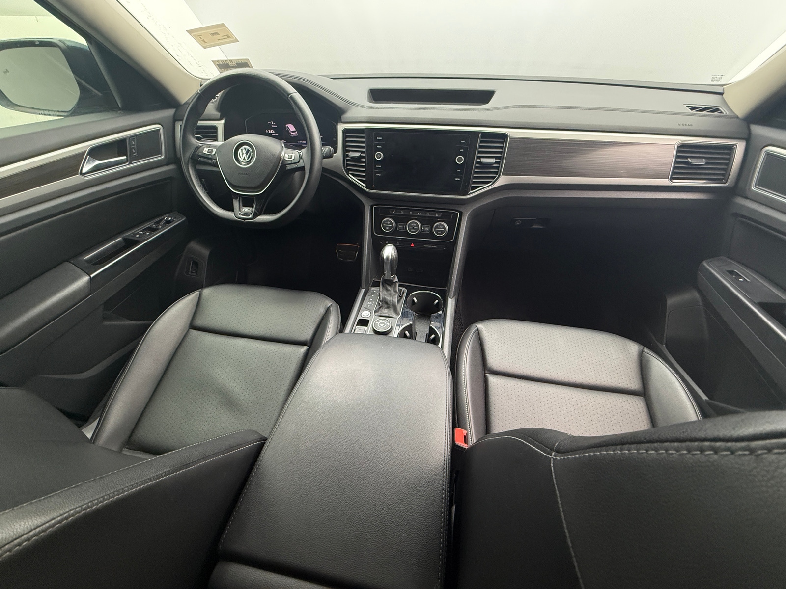 Thumbnail: 2019 Volkswagen Atlas - 2