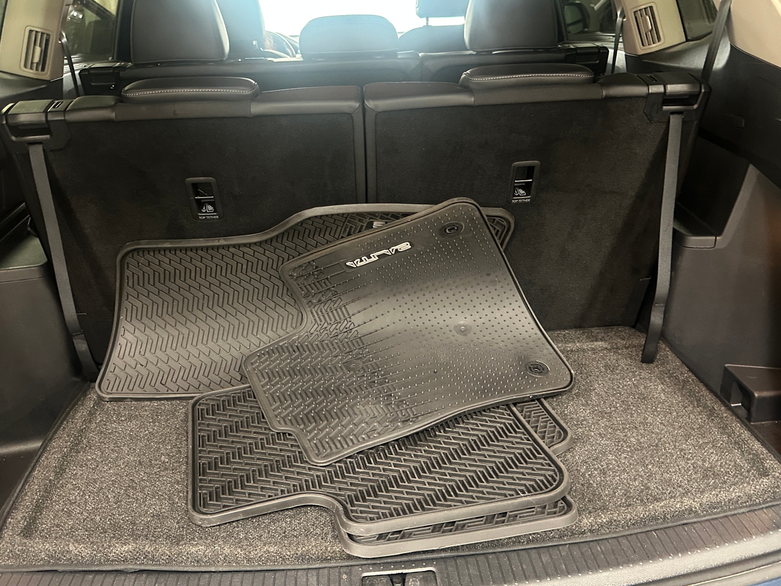 Thumbnail: 2019 Volkswagen Atlas - 6